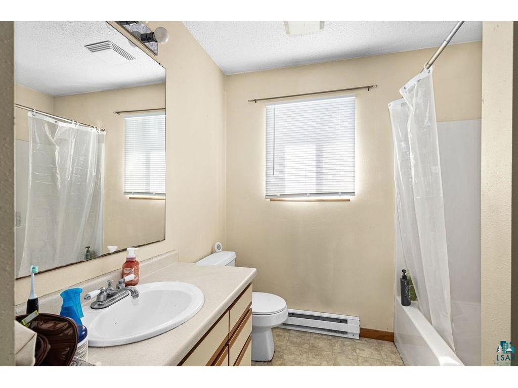 2417 Vermilion Rd Duluth MN 55803 6124160 image11