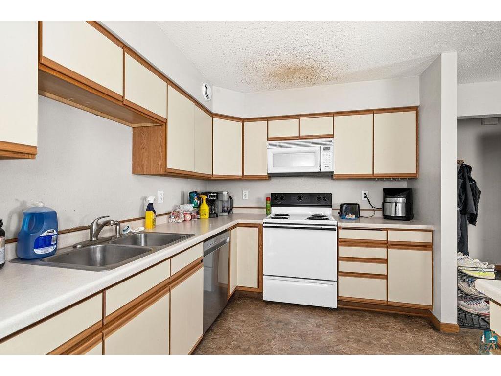 2417 Vermilion Rd Duluth MN 55803 6124160 image3