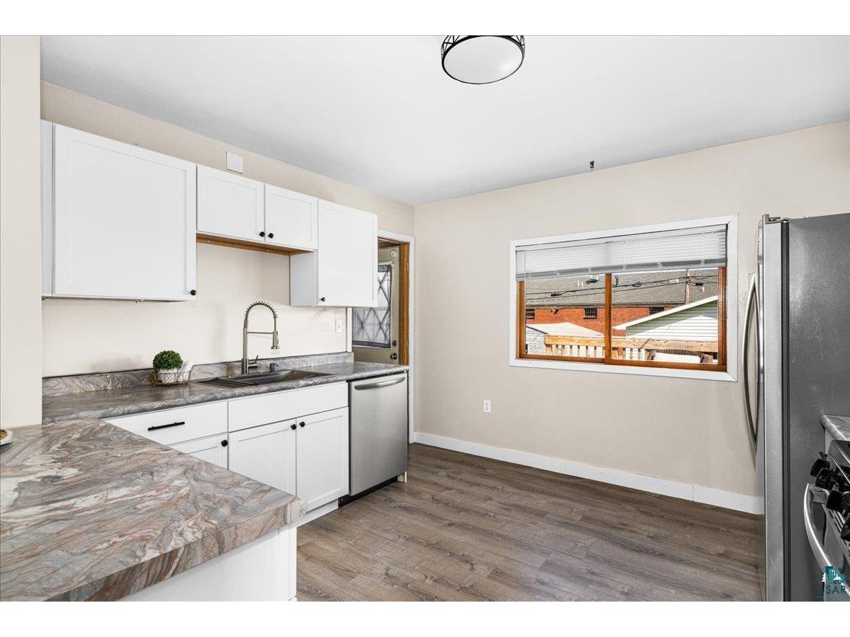 2418 W 2nd St Duluth MN 55806 6125624 image13