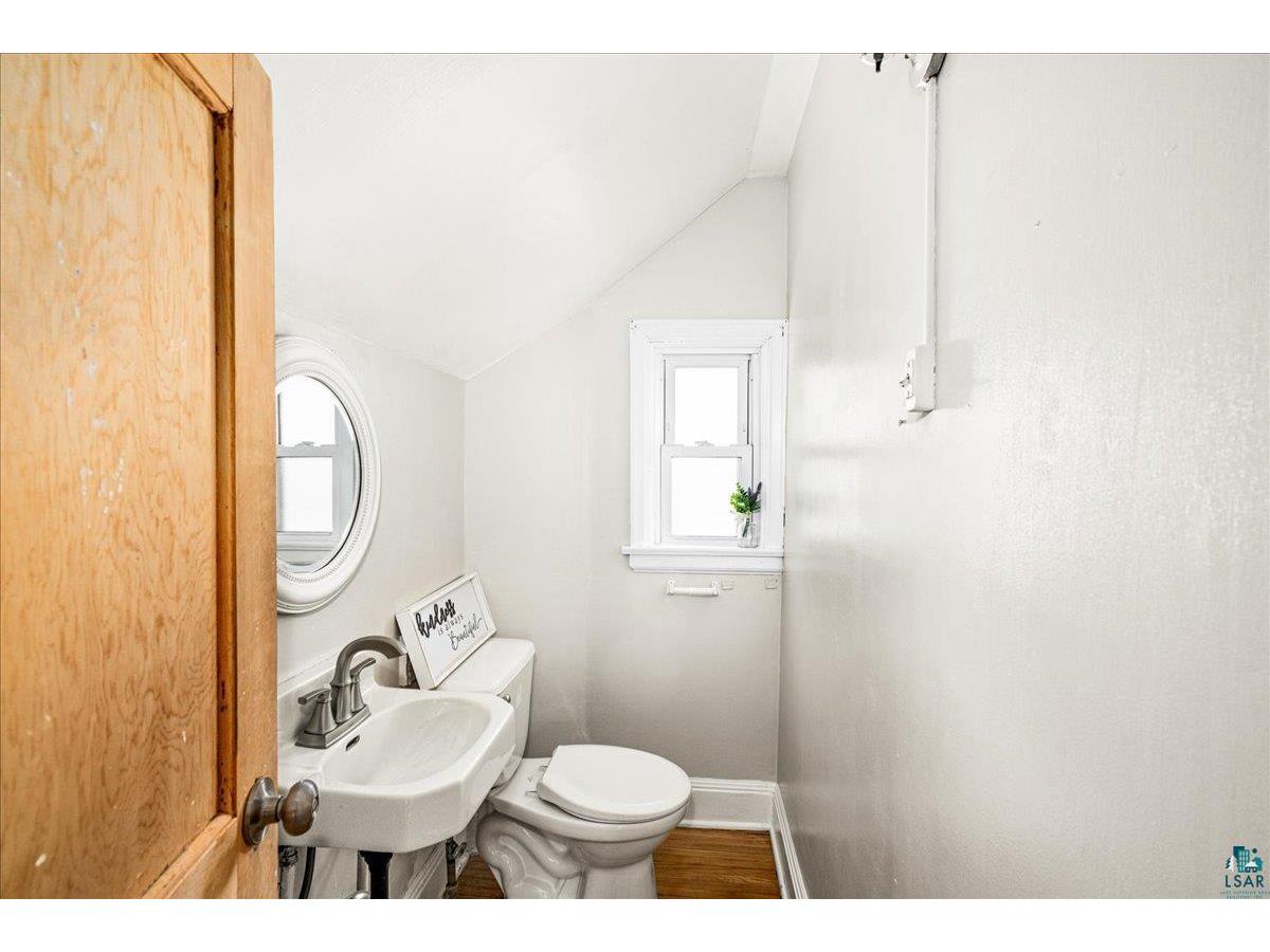 2418 W 2nd St Duluth MN 55806 6125624 image19