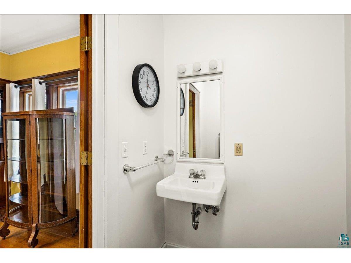 2424 W 7th St Duluth MN 55806 6126178 image12