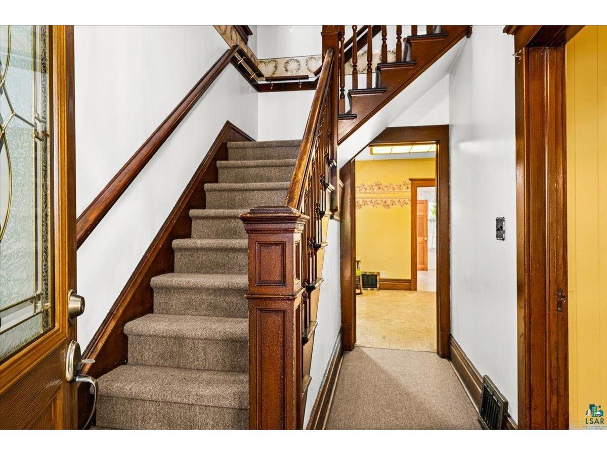 2424 W 7th St Duluth MN 55806 6126178 image14