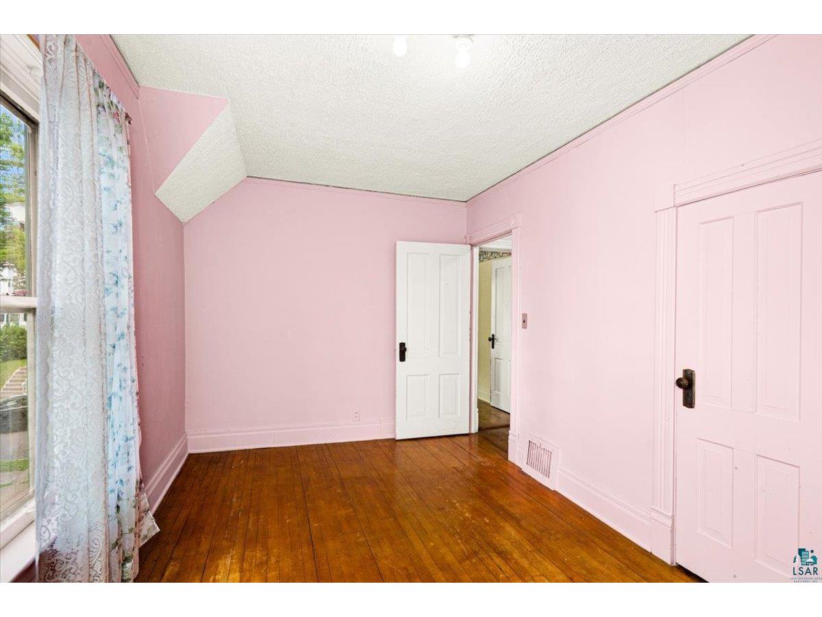 2424 W 7th St Duluth MN 55806 6126178 image19