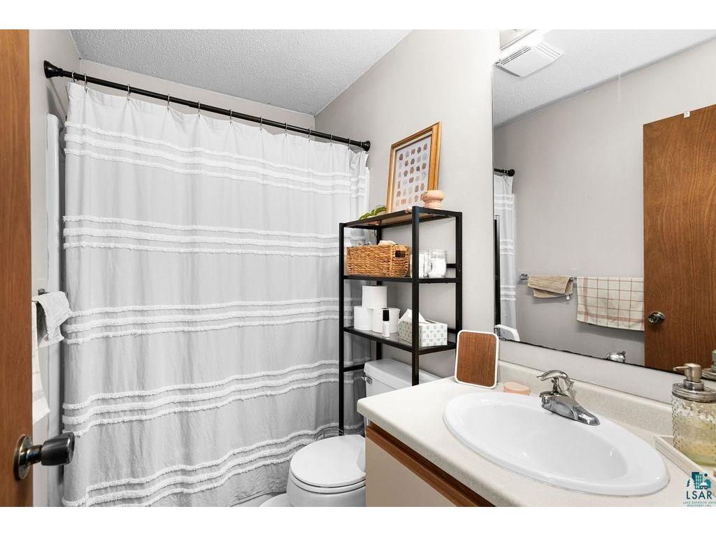 2425 Vermilion Rd Duluth MN 55803 6124159 image13