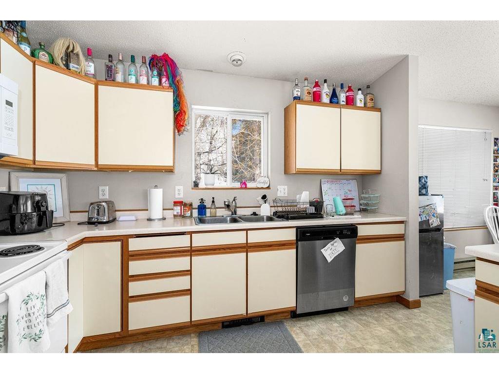 2425 Vermilion Rd Duluth MN 55803 6124159 image3