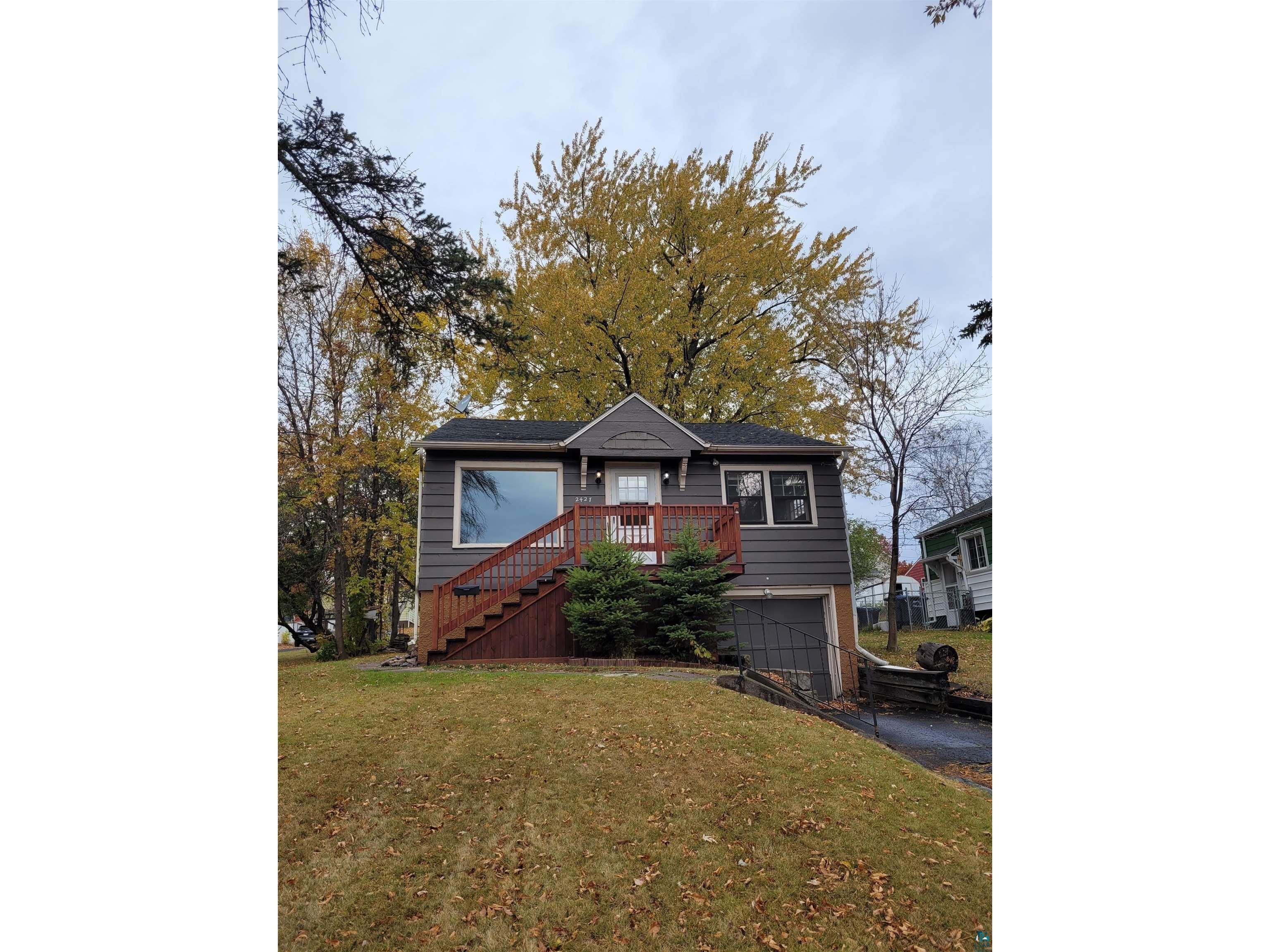 2427 W Skyline Pkwy Duluth MN 55806 6116705 image1