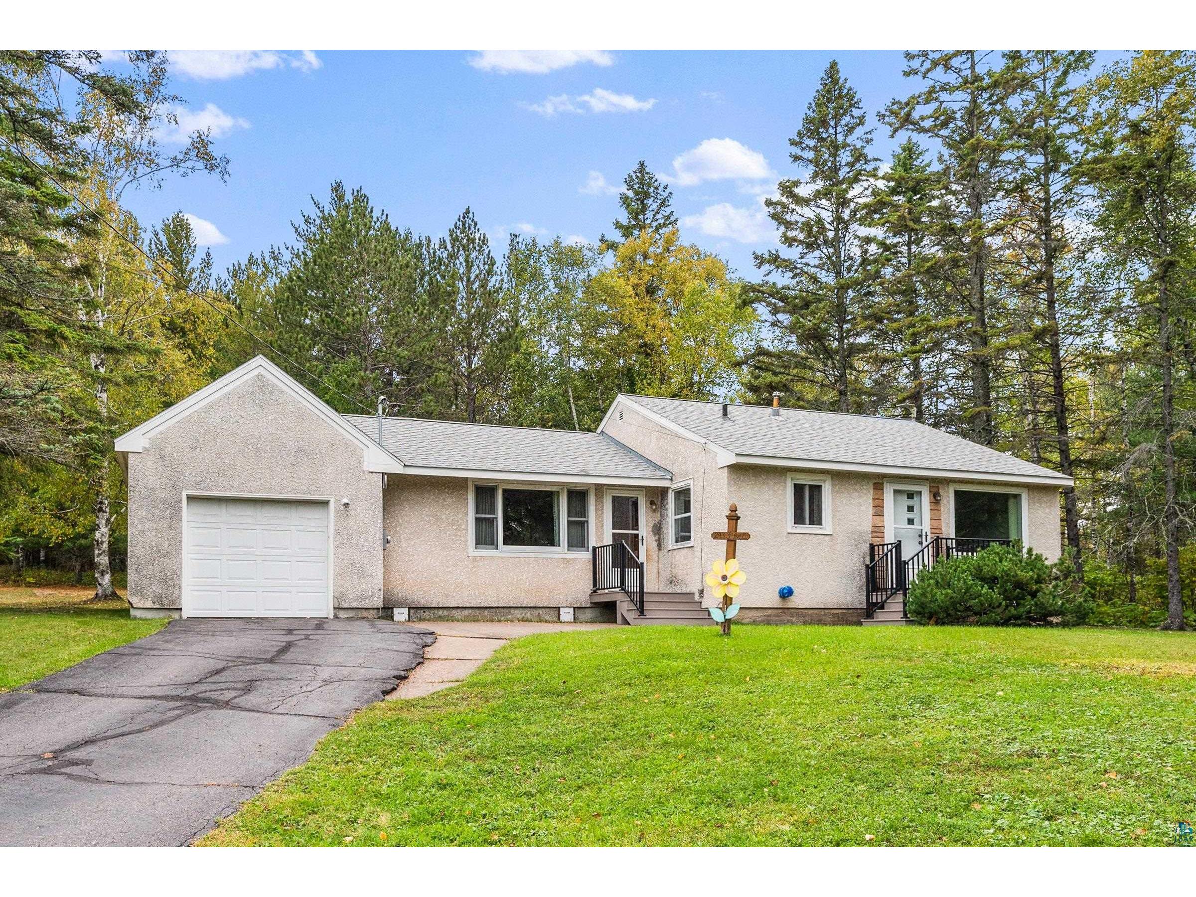 243 E 3rd Ave Knife River MN 55609 6111032 image1