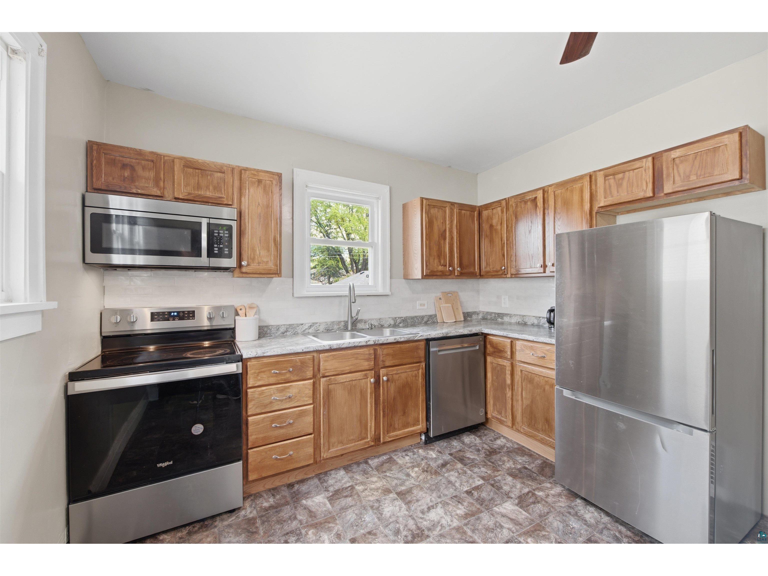 2430 Ogden Ave Superior WI 54880 6126184 image8