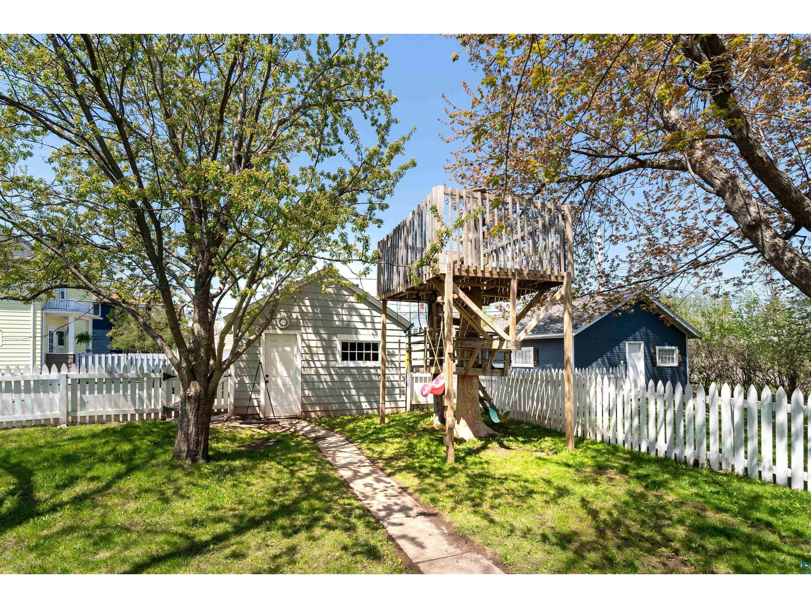 2431 Hammond Ave Superior WI 54880 6124889 image7