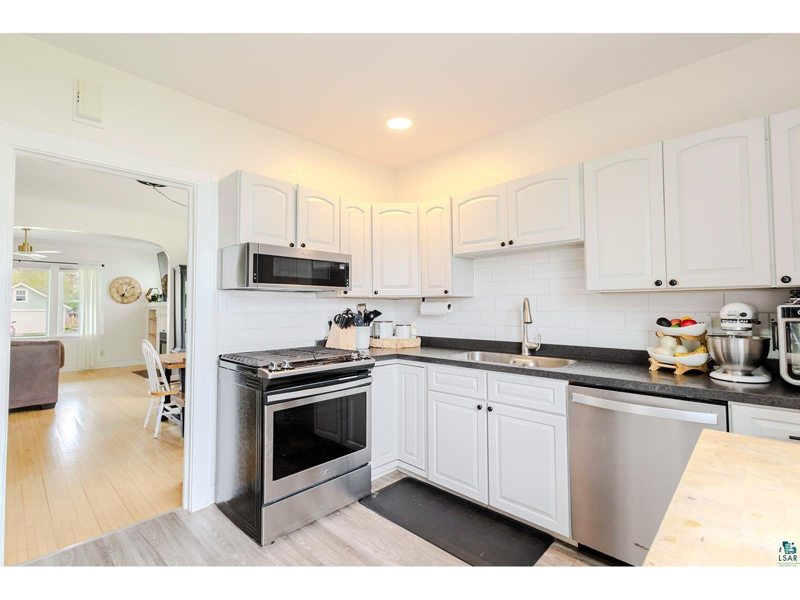 2431 Hughitt Ave Superior WI 54880 6125901 image13