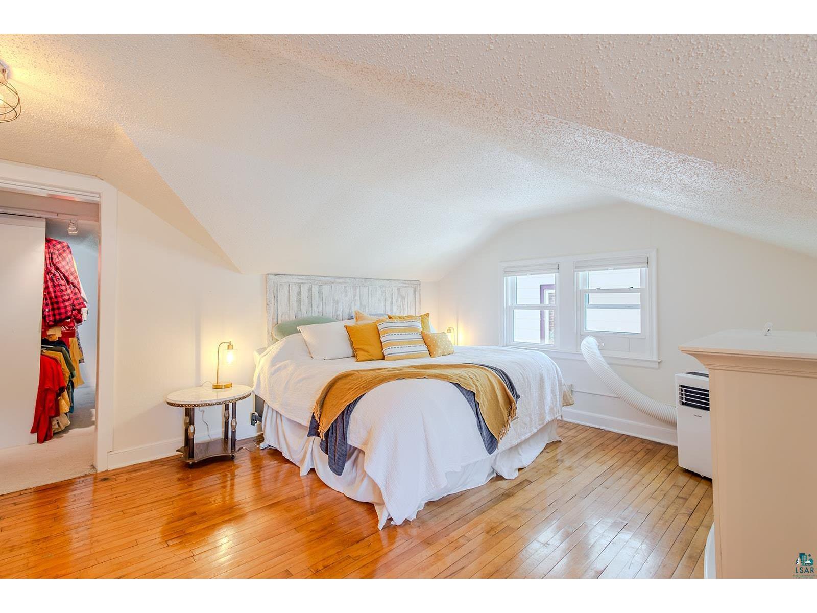 2431 Hughitt Ave Superior WI 54880 6125901 image20