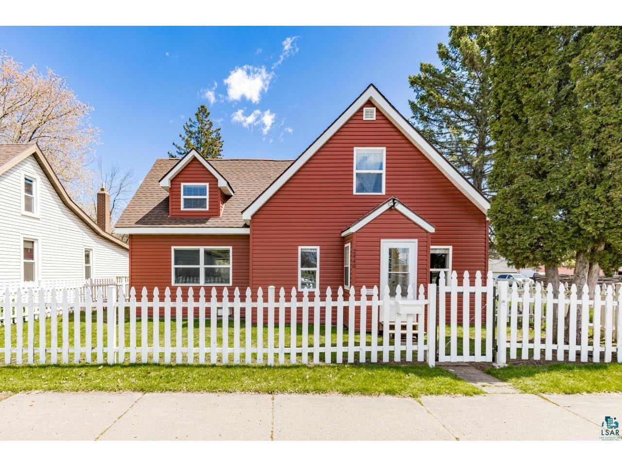 2440 Oakes Ave Superior WI 54880 6125228 image1
