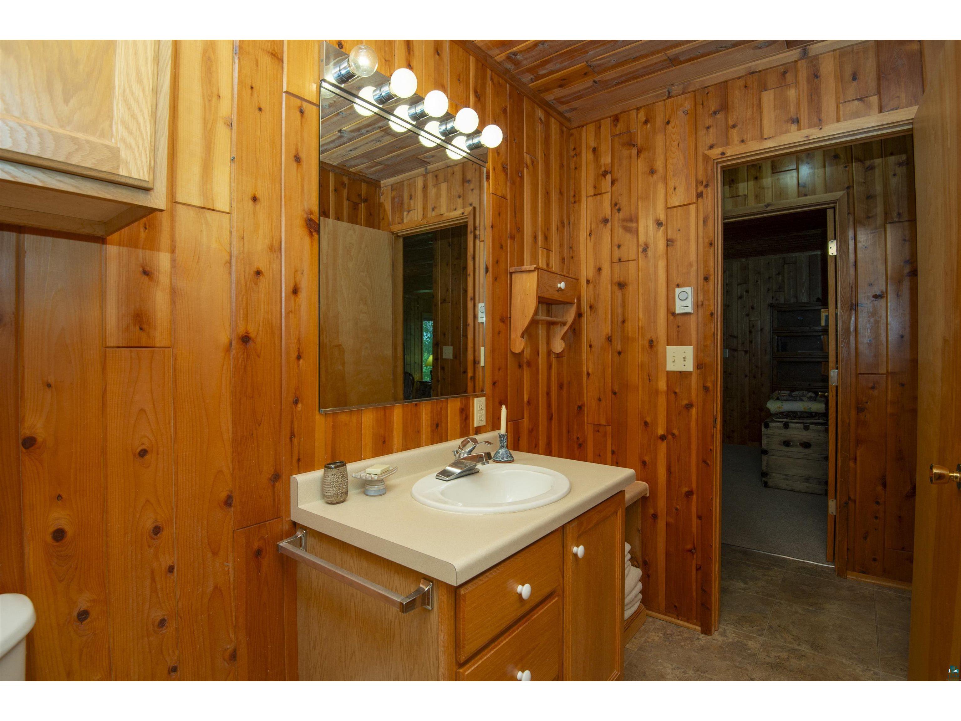 2457 Highway 61 E Grand Marais MN 55604 6126541 image27