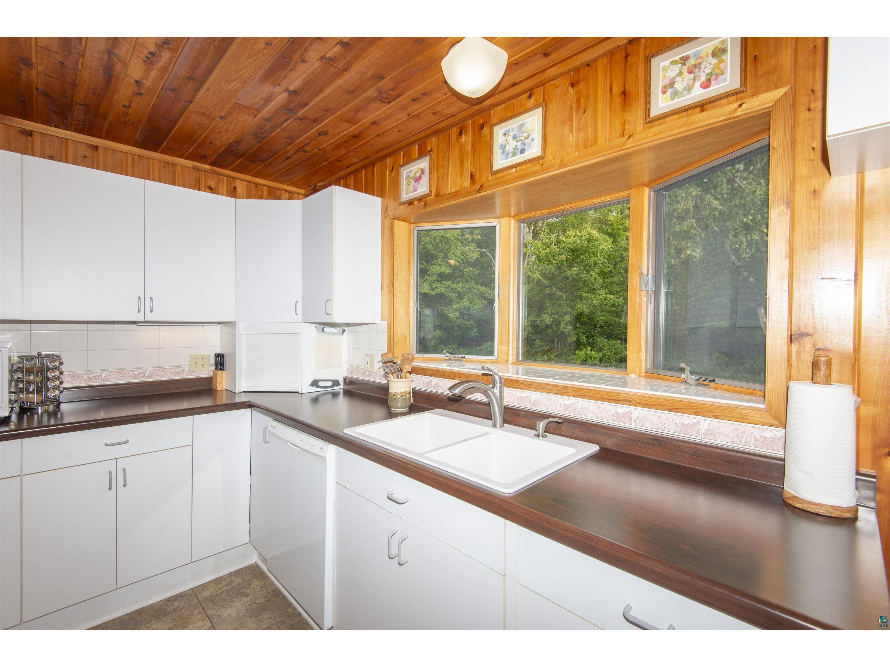 2457 Highway 61 E Grand Marais MN 55604 6126541 image37