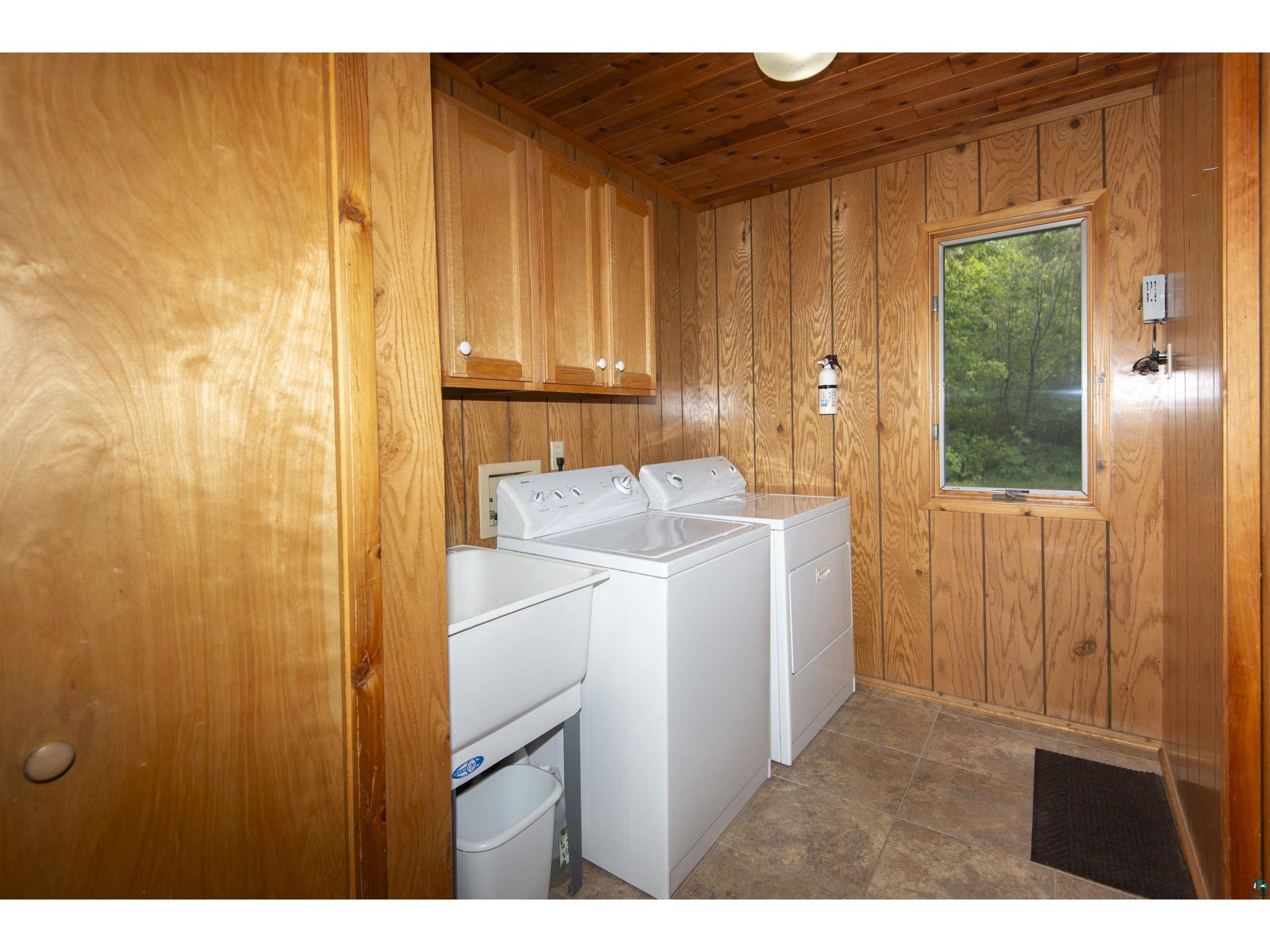 2457 Highway 61 E Grand Marais MN 55604 6126541 image40