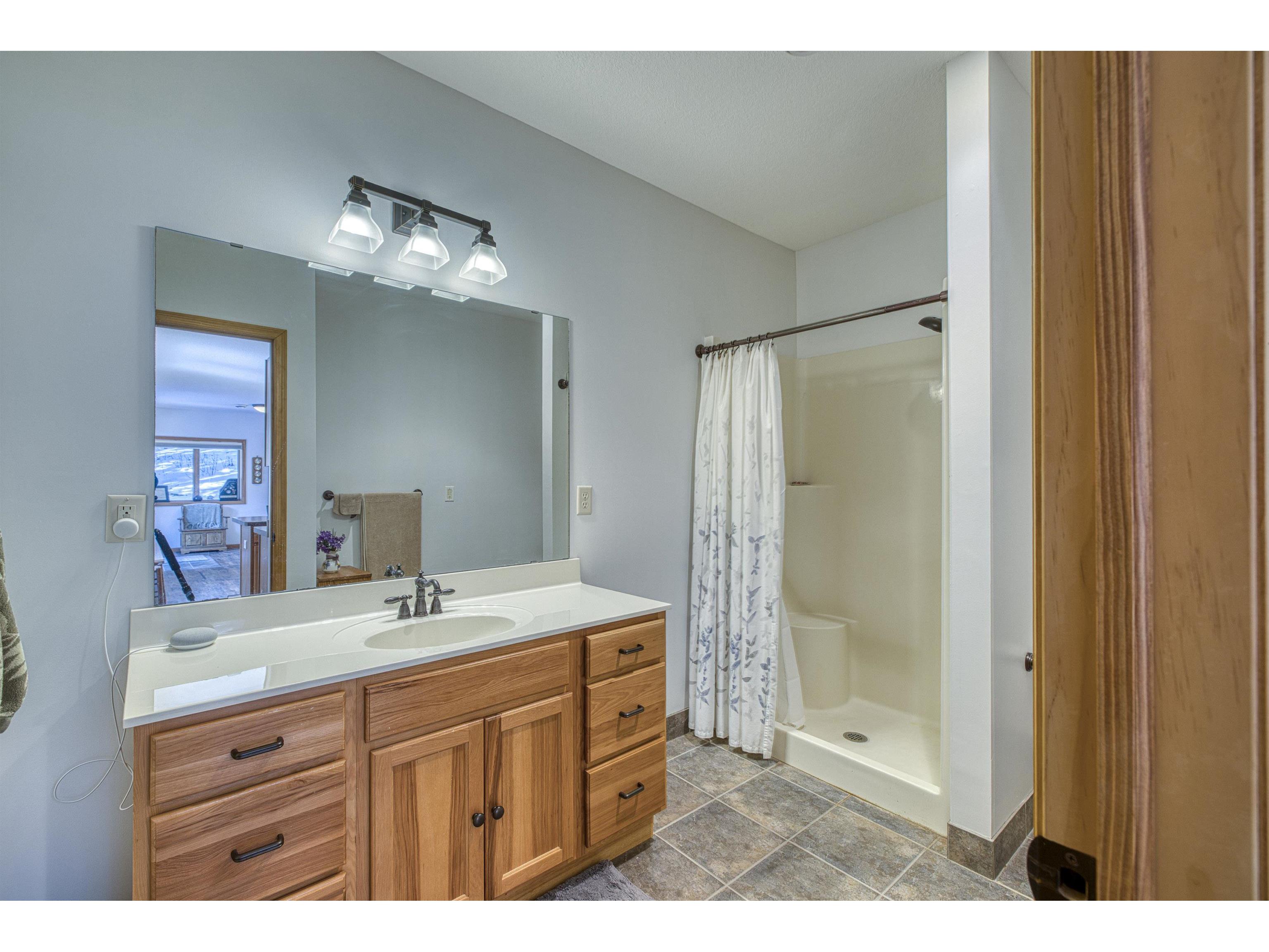 2472 Cliff View Cr Two Harbors MN 55616 - Lake Superior 6123564 image36