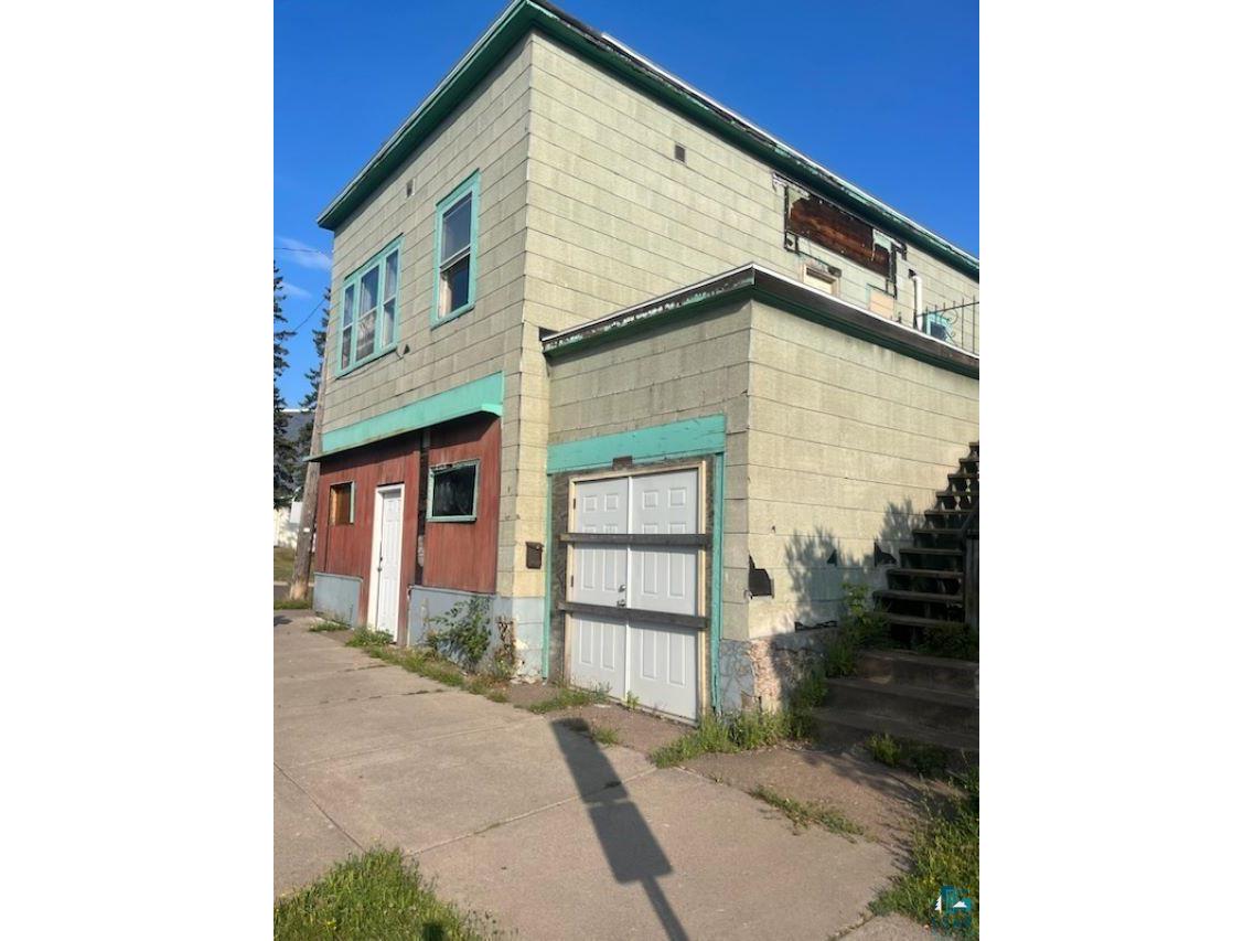 2502 W 3rd St Duluth MN 55806 6110624 image1