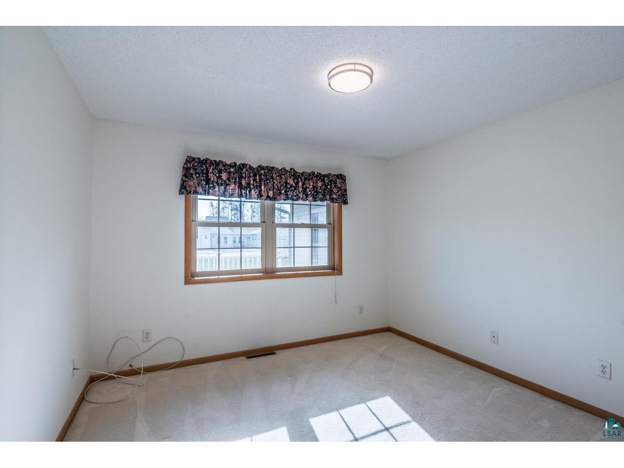 2506 E 21st Ave Hibbing MN 55746 6125163 image17