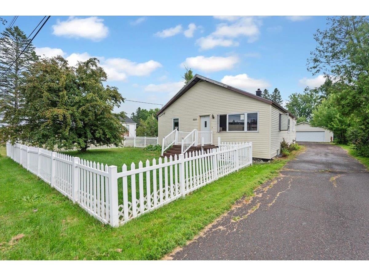 2510 Hagberg St Duluth MN 55811 6121334 image1