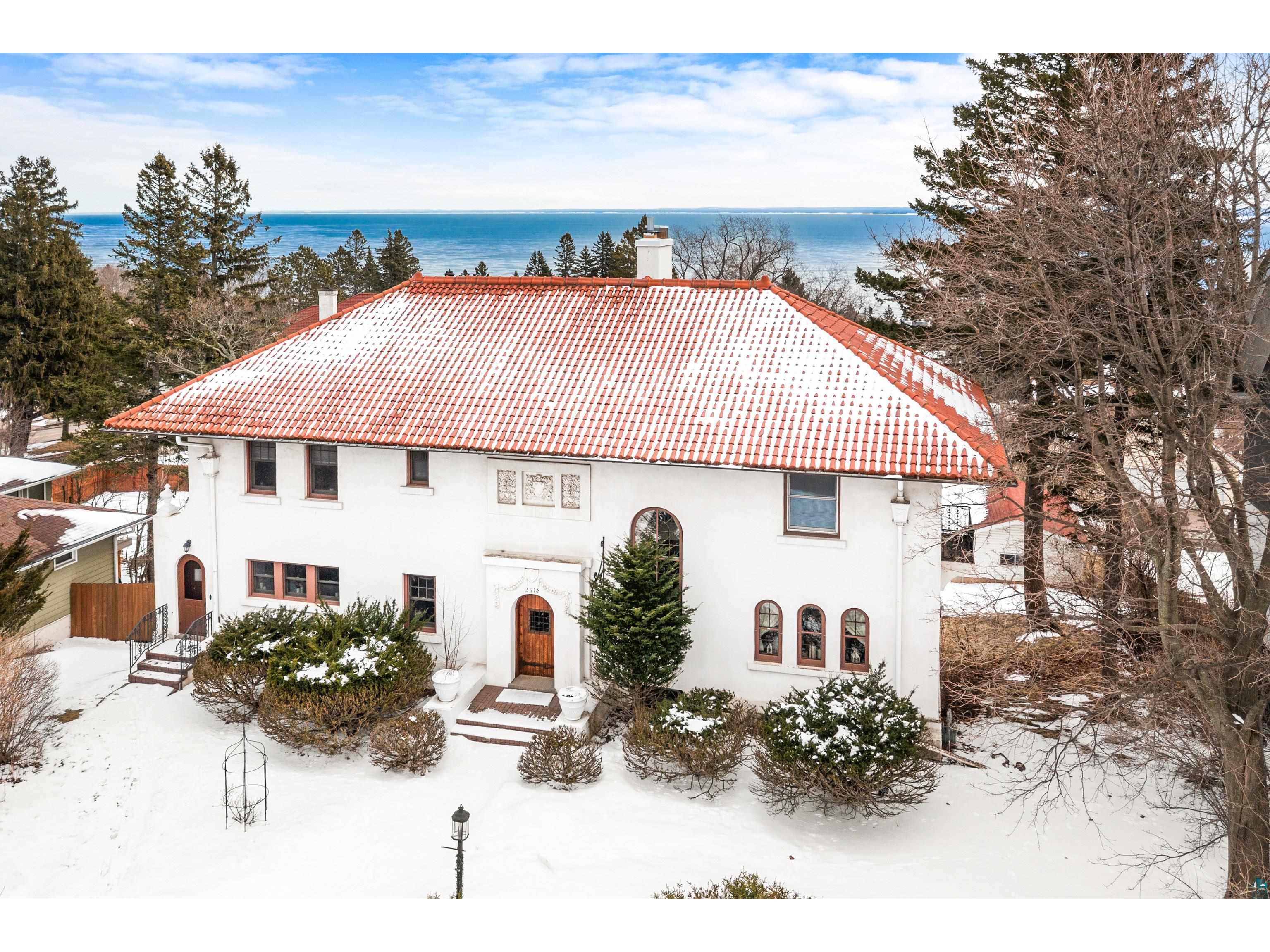 2514 E Superior St Duluth MN 55812 6123966 image1