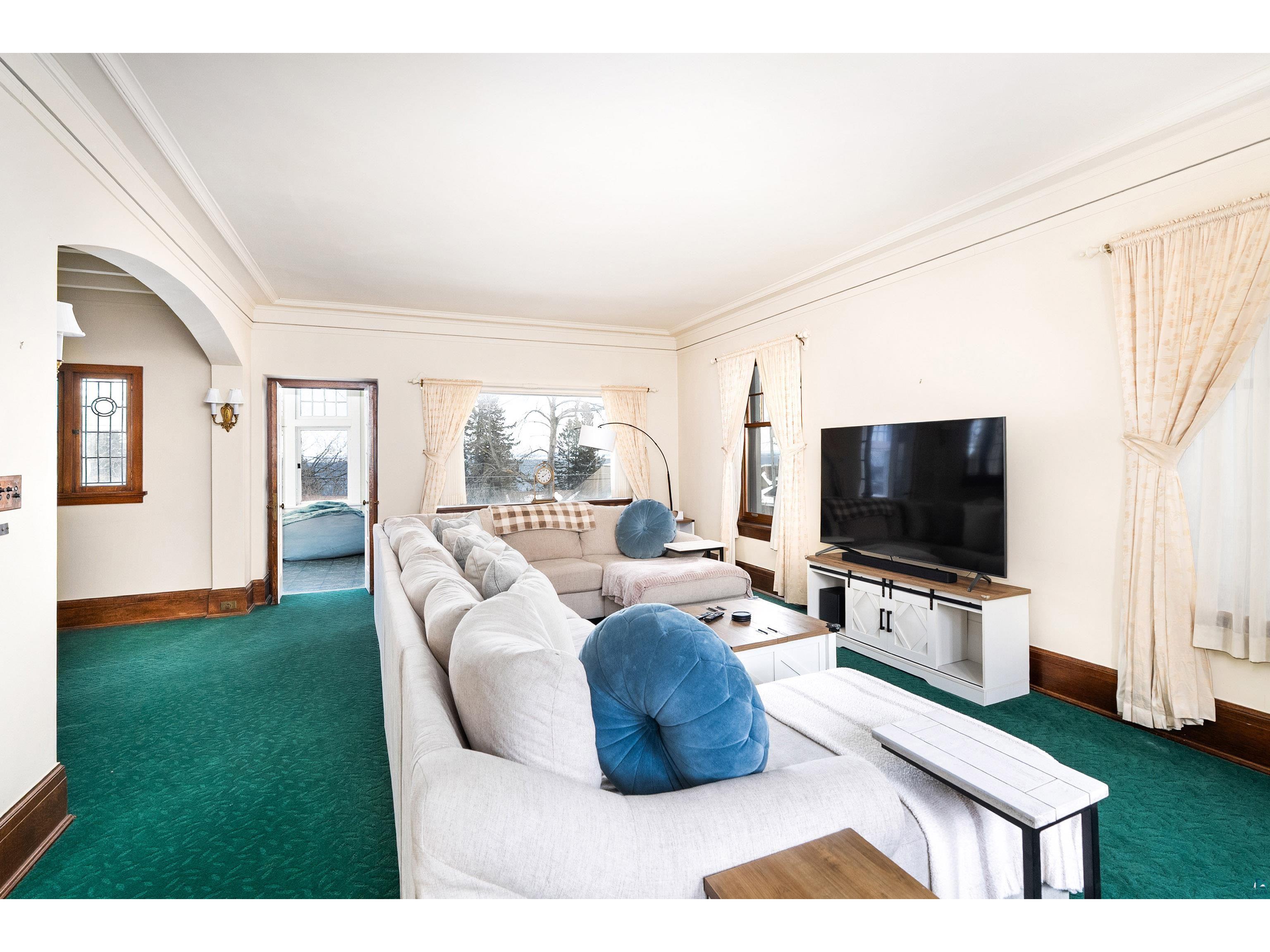 2514 E Superior St Duluth MN 55812 6123966 image11