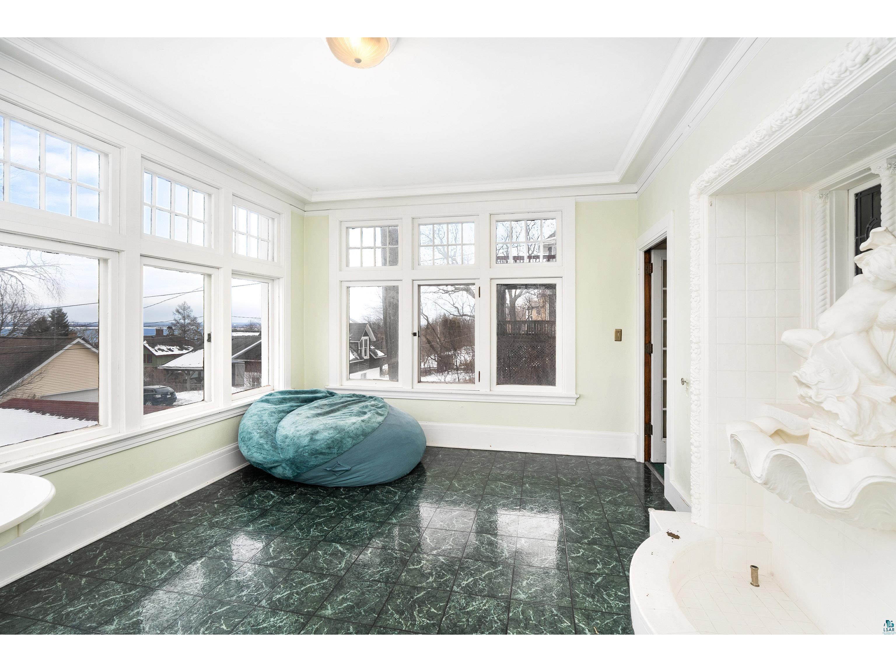 2514 E Superior St Duluth MN 55812 6123966 image18