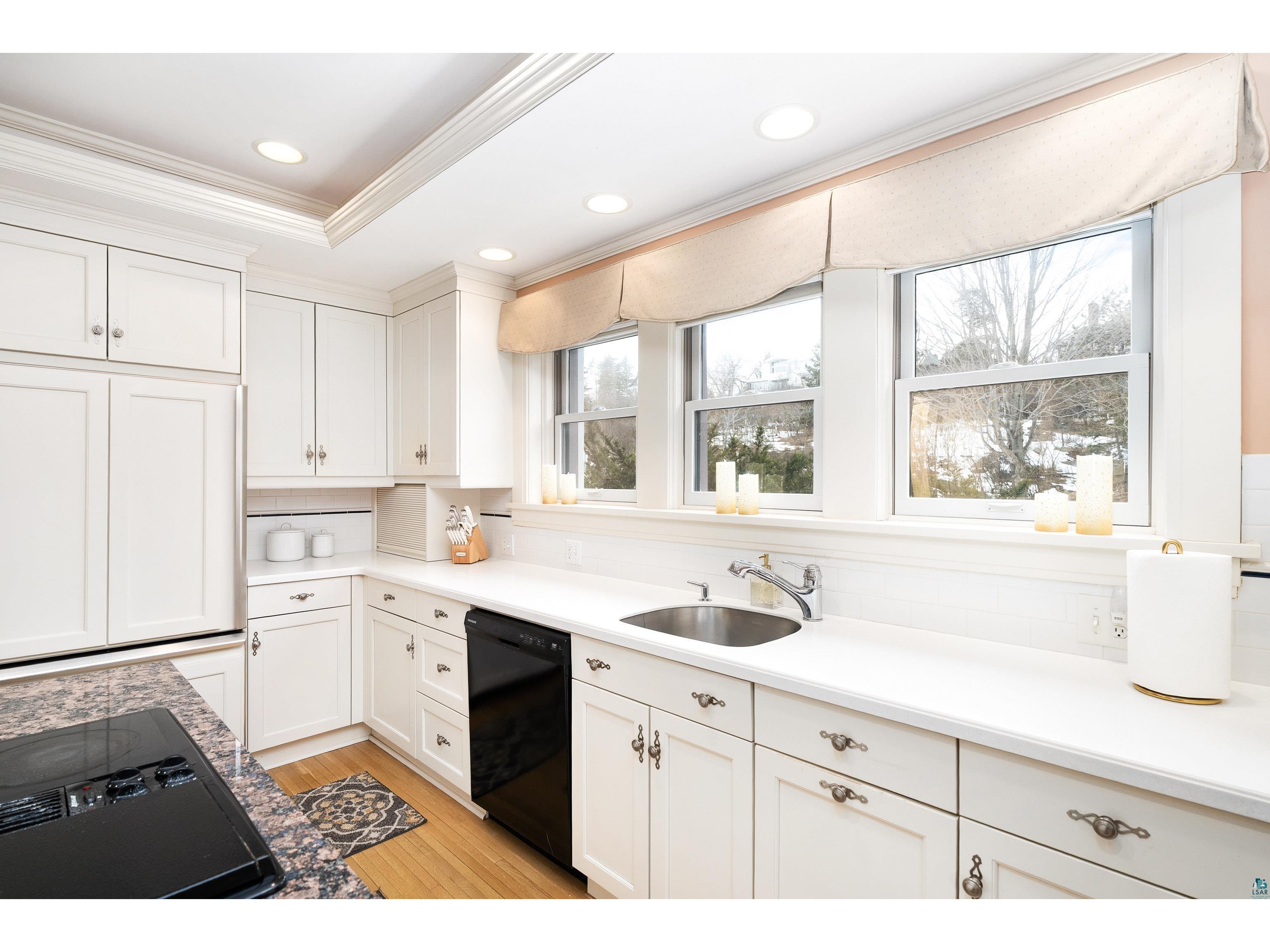 2514 E Superior St Duluth MN 55812 6123966 image29