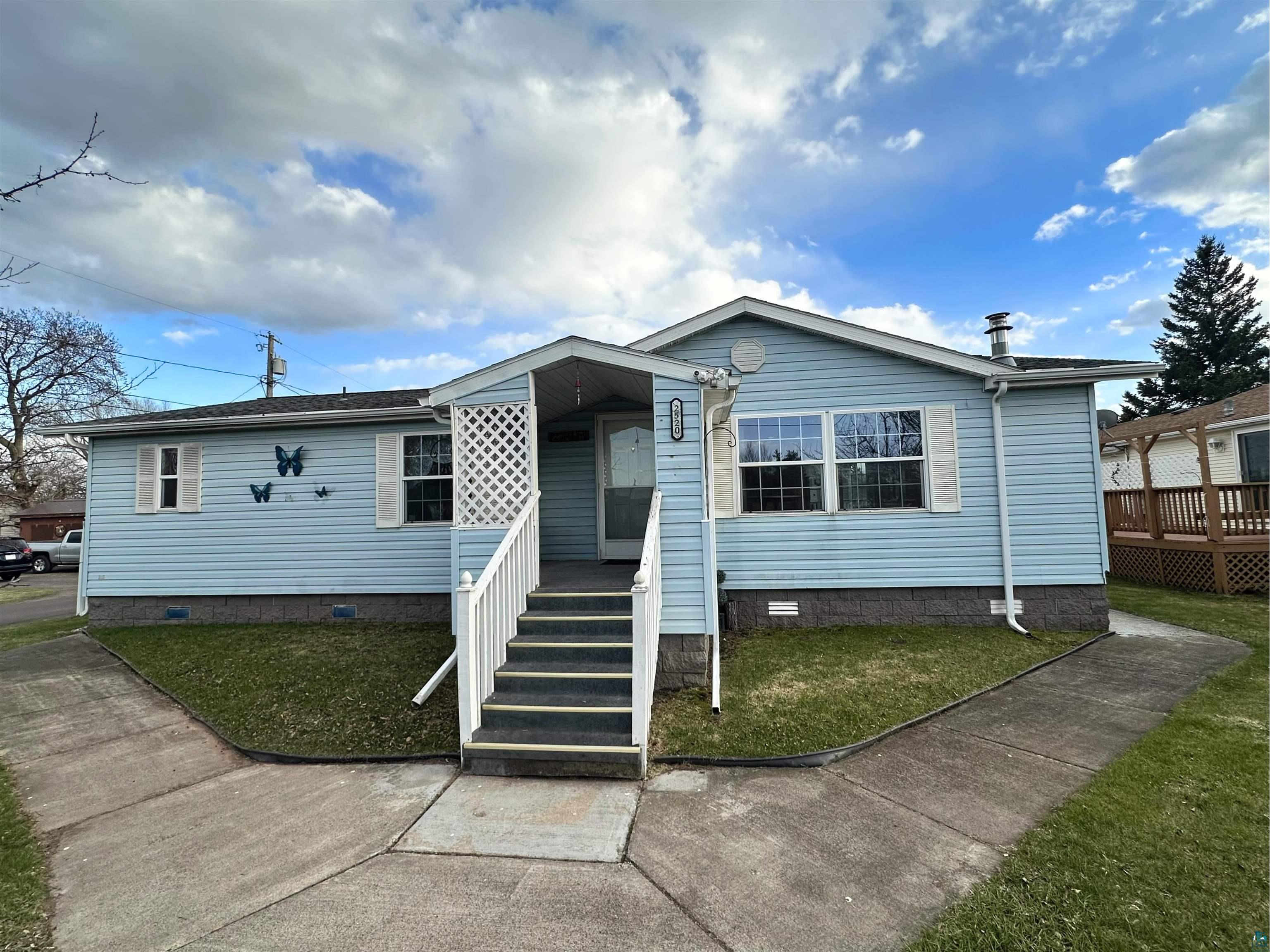 2520 N 17th St Superior WI 54880 6125079 image1
