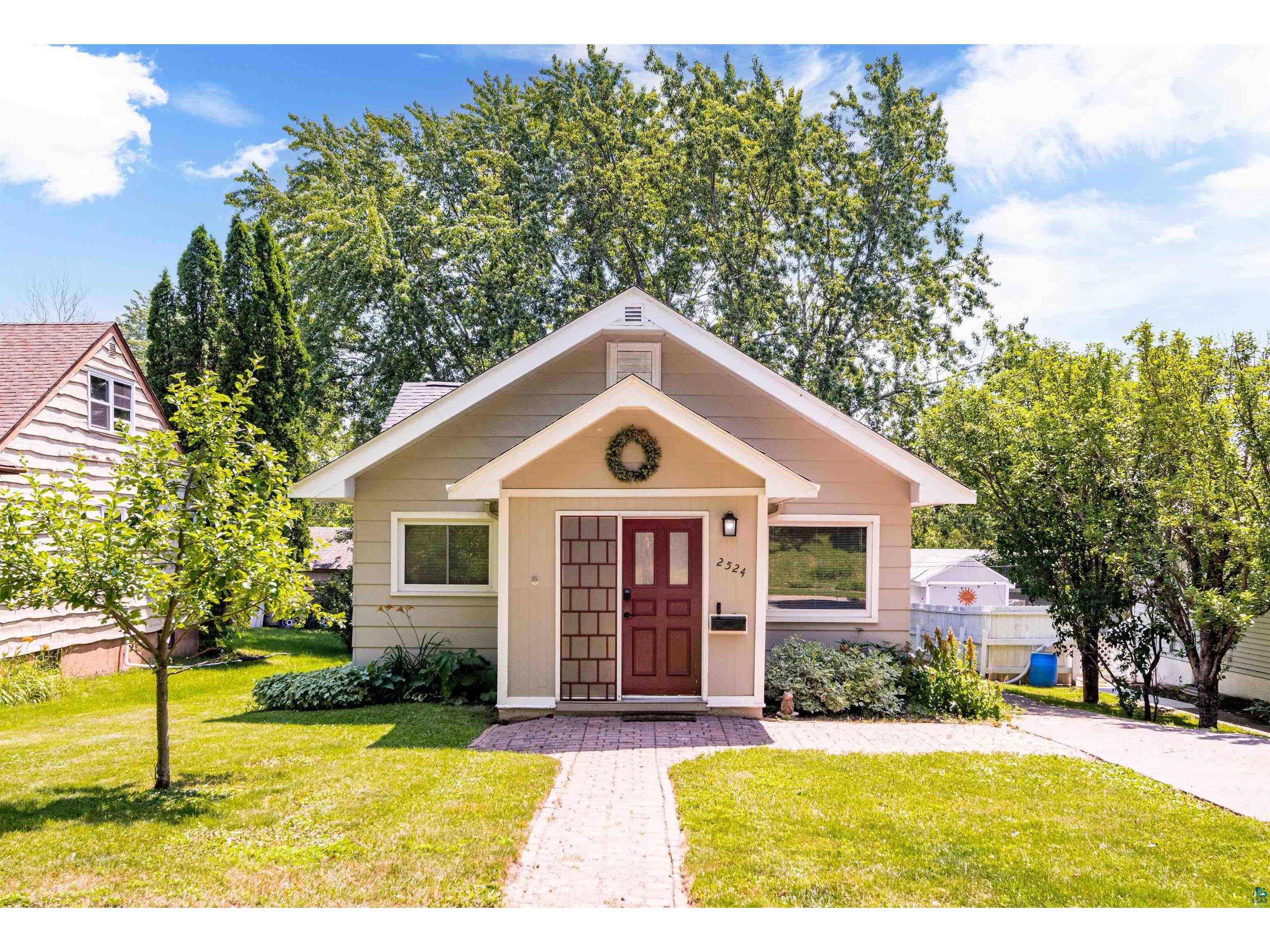 2524 W 15th St Duluth MN 55806 6114994 image1