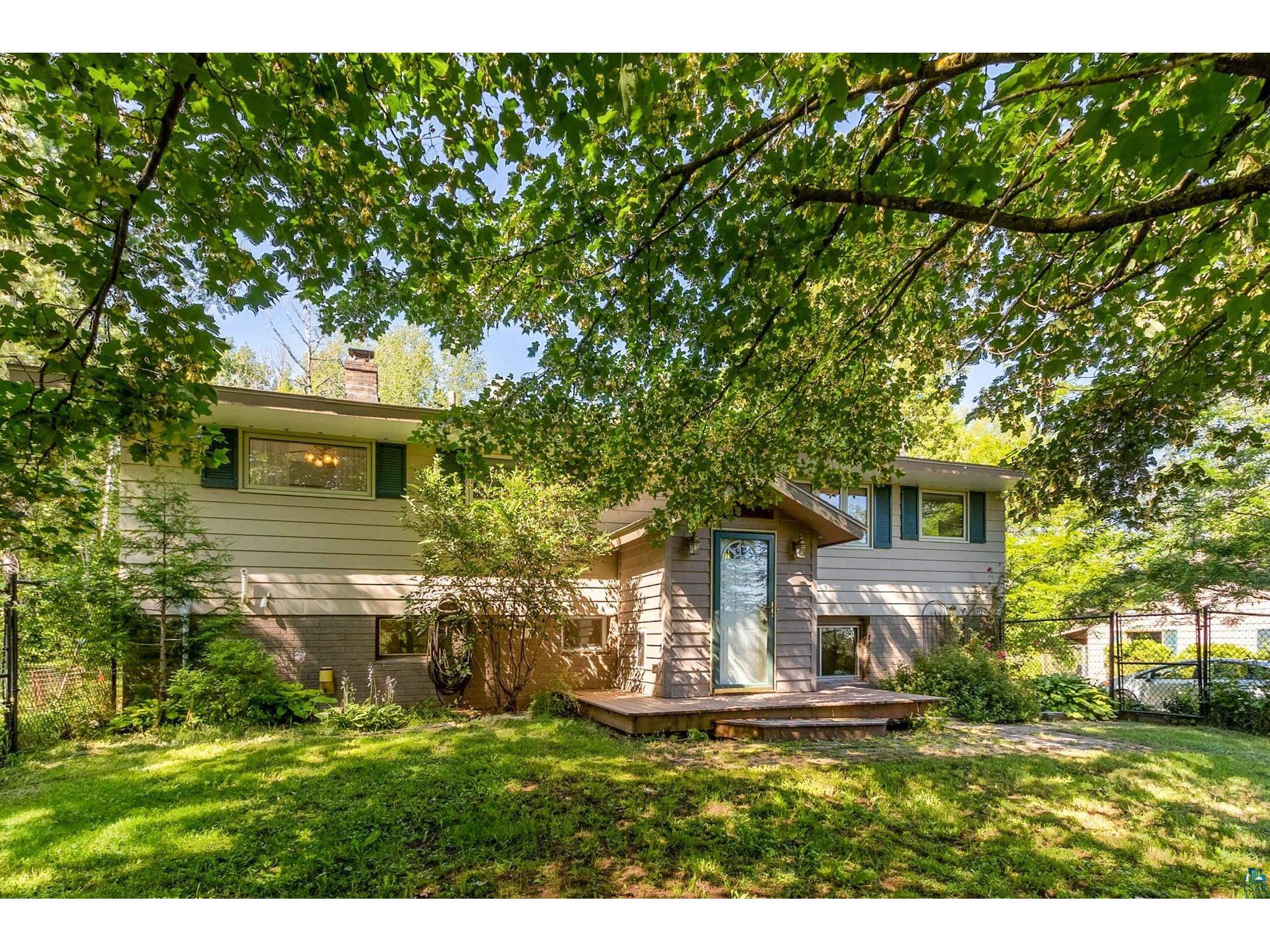 2527 Lismore Rd, Duluth, MN 55804 MLS 6104838 Edina Realty