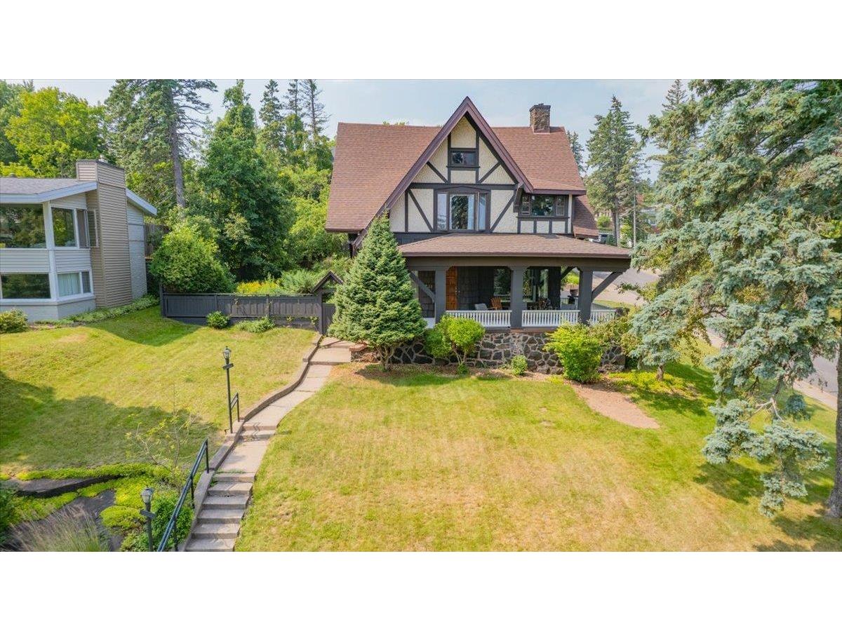 2531 E 1st St Duluth MN 55812 6121183 image1