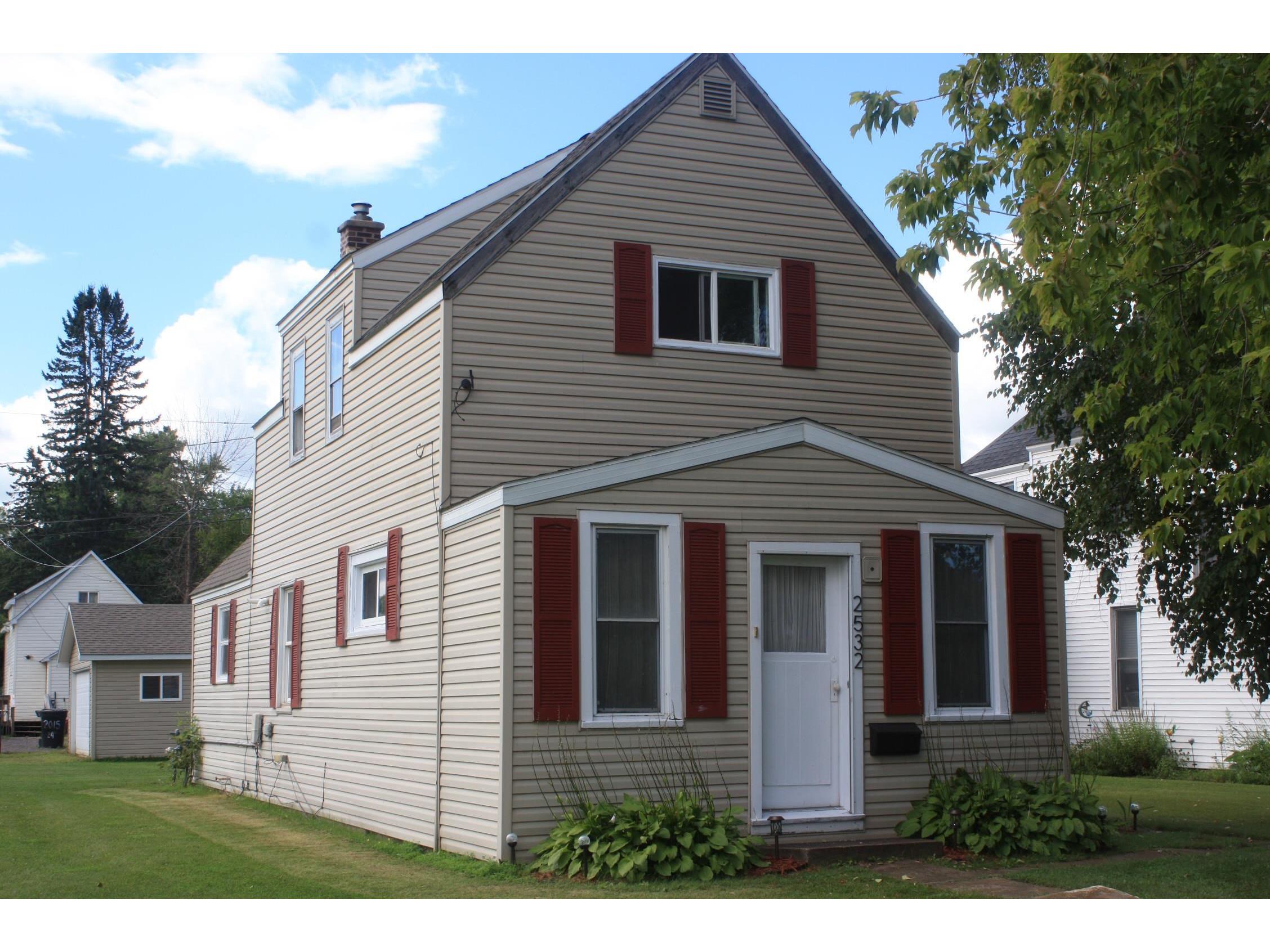 2532 E 6th St Superior WI 54880 6121431 image1