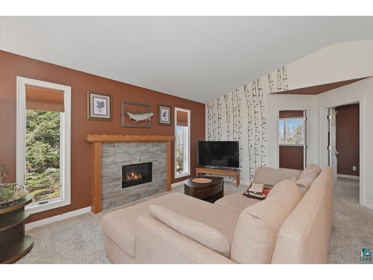 2538 E Garrison Rd Superior WI 54836 6125003 image16