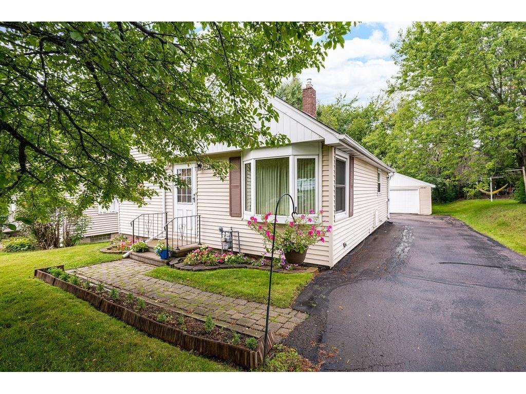 2547 Hagberg St Duluth MN 55811 6121856 image1