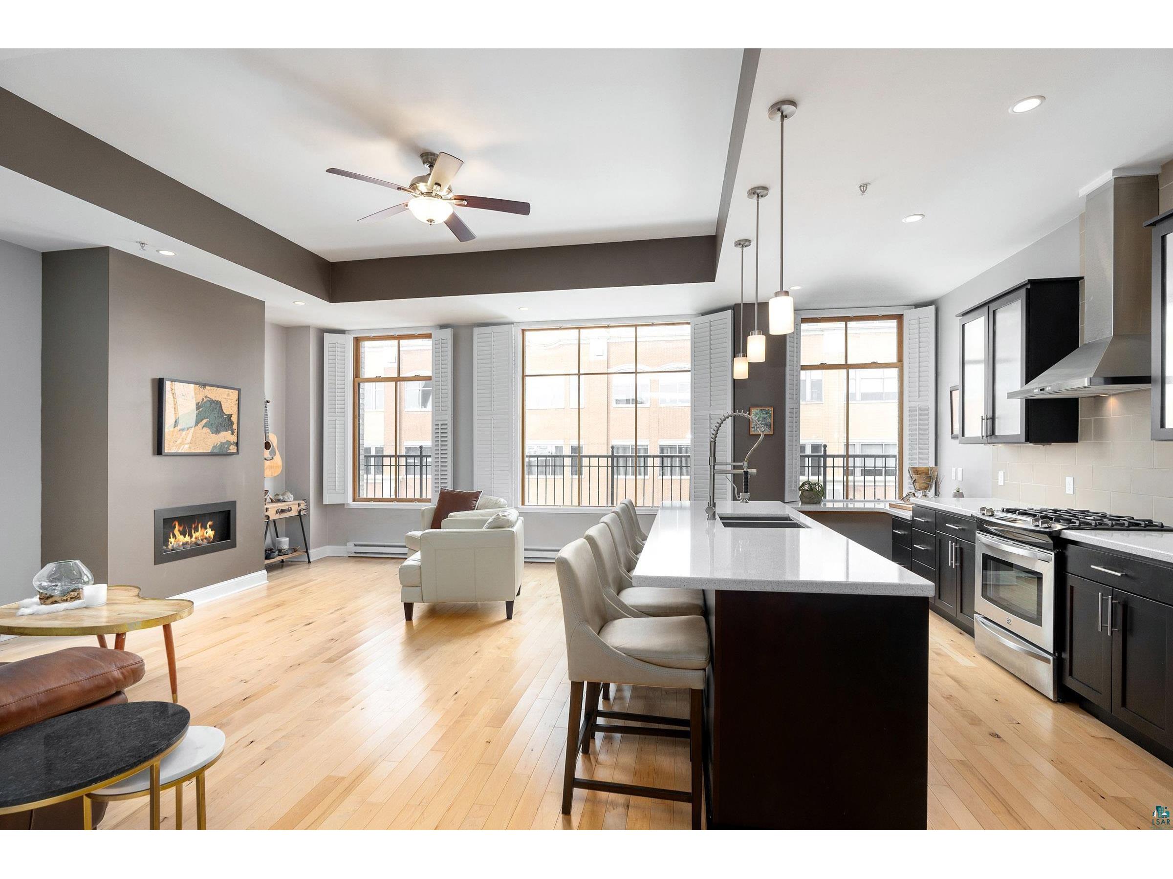 26 E Superior St Duluth MN 55802 6107197 image1