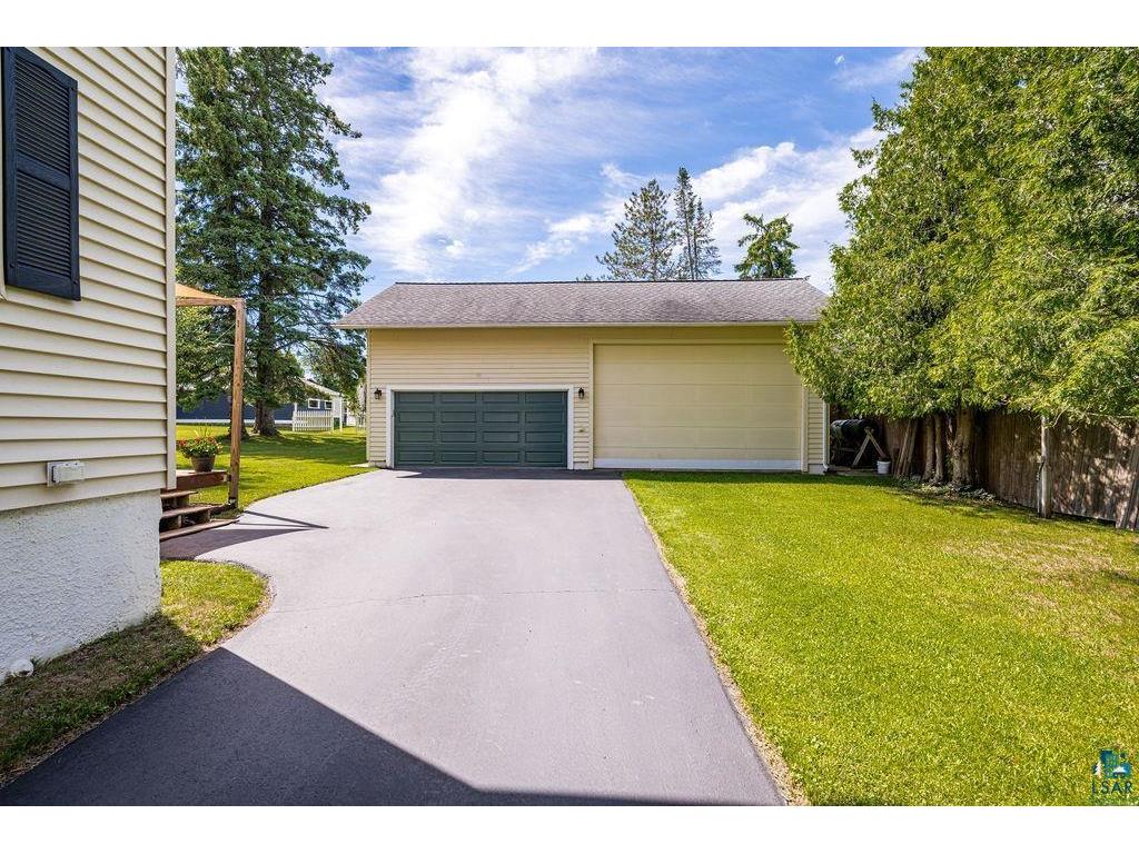 26 W Mankato St Duluth MN 55803 6126480 image28