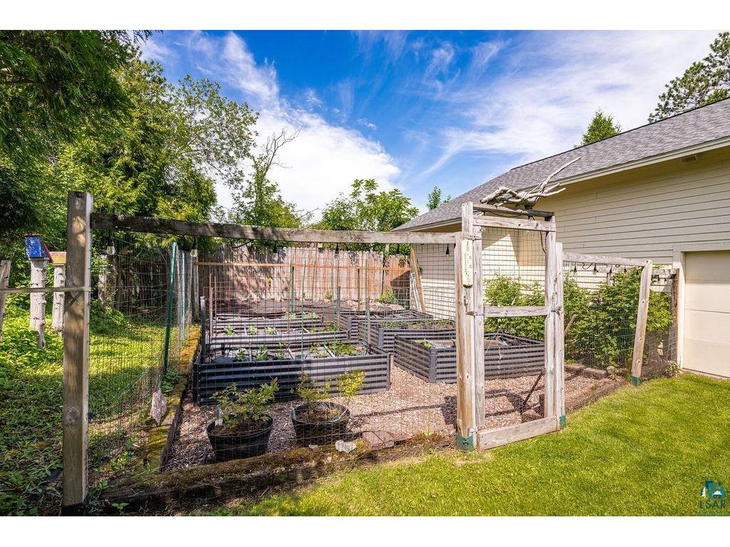 26 W Mankato St Duluth MN 55803 6126480 image32
