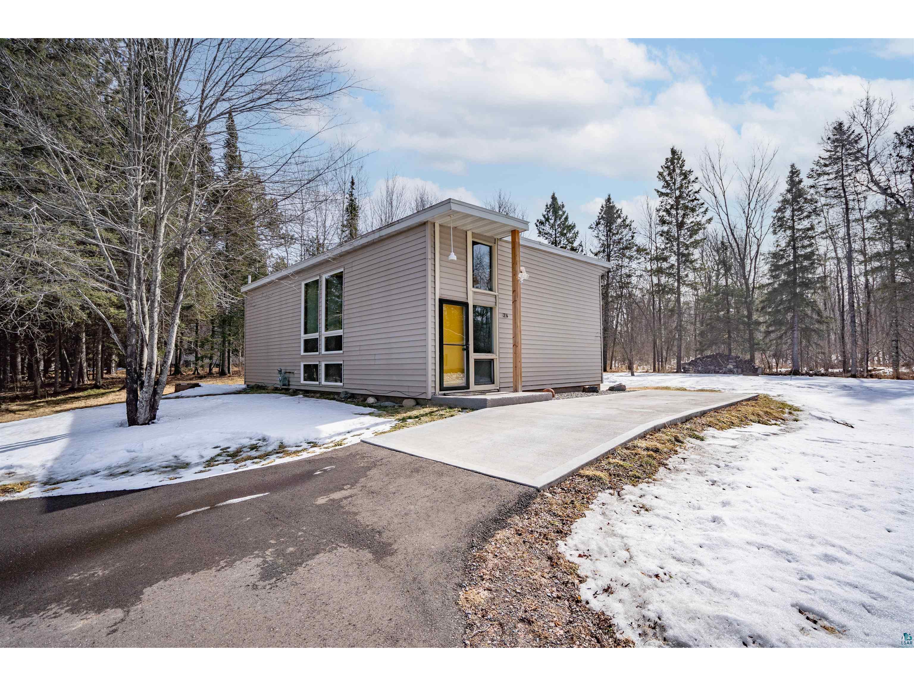 26 W Riverside Rd Esko MN 55733 6118127 image1