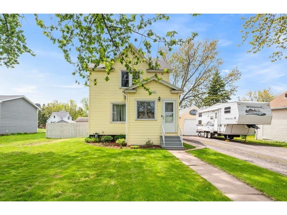 2608 E 3rd St Superior WI 54880 6119787 image1