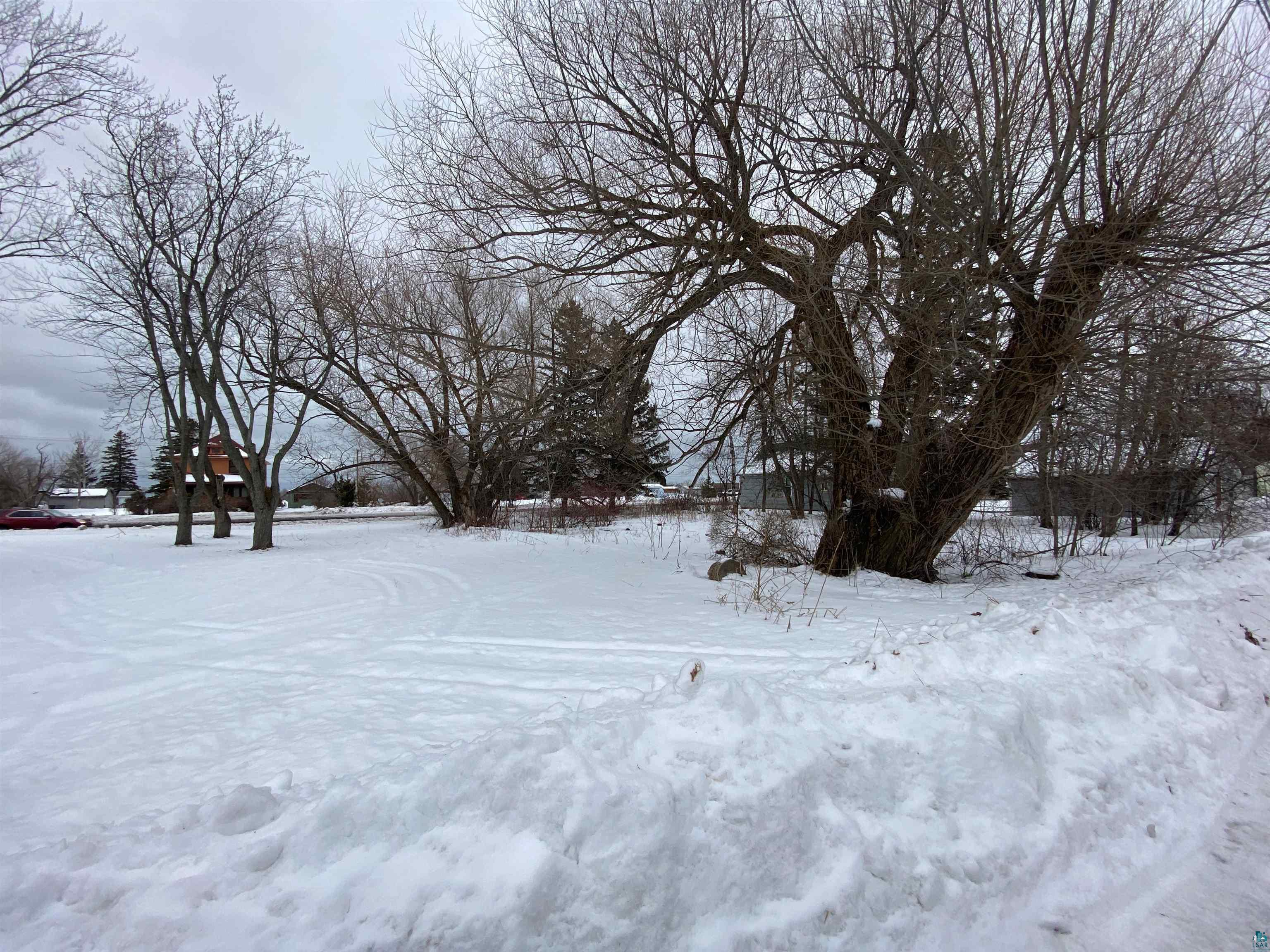 2616 E 2nd St Superior WI 54880 6117169 image1