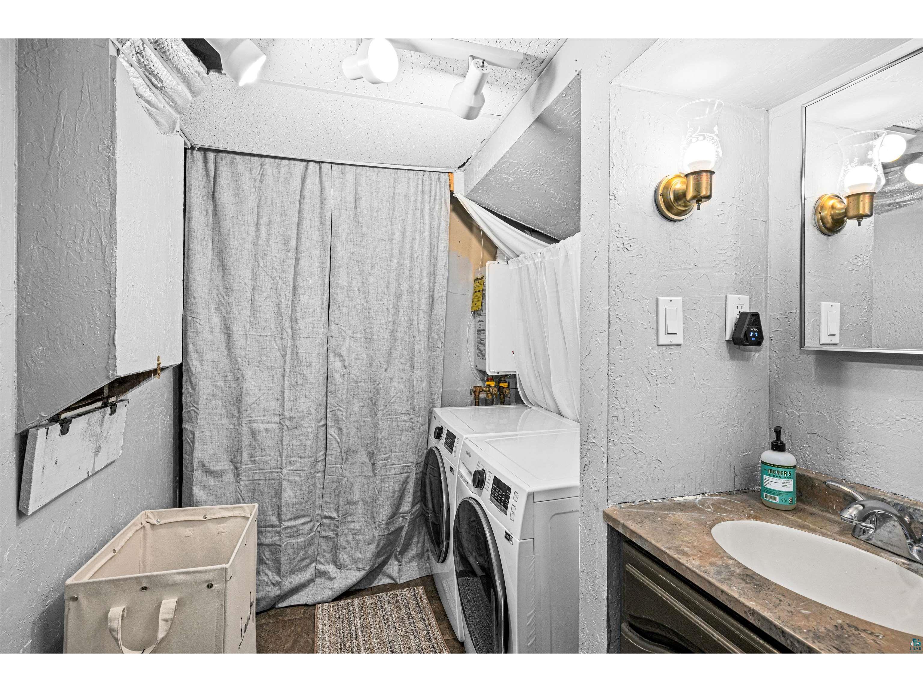 2624 W 10th St Duluth MN 55806 6124848 image20