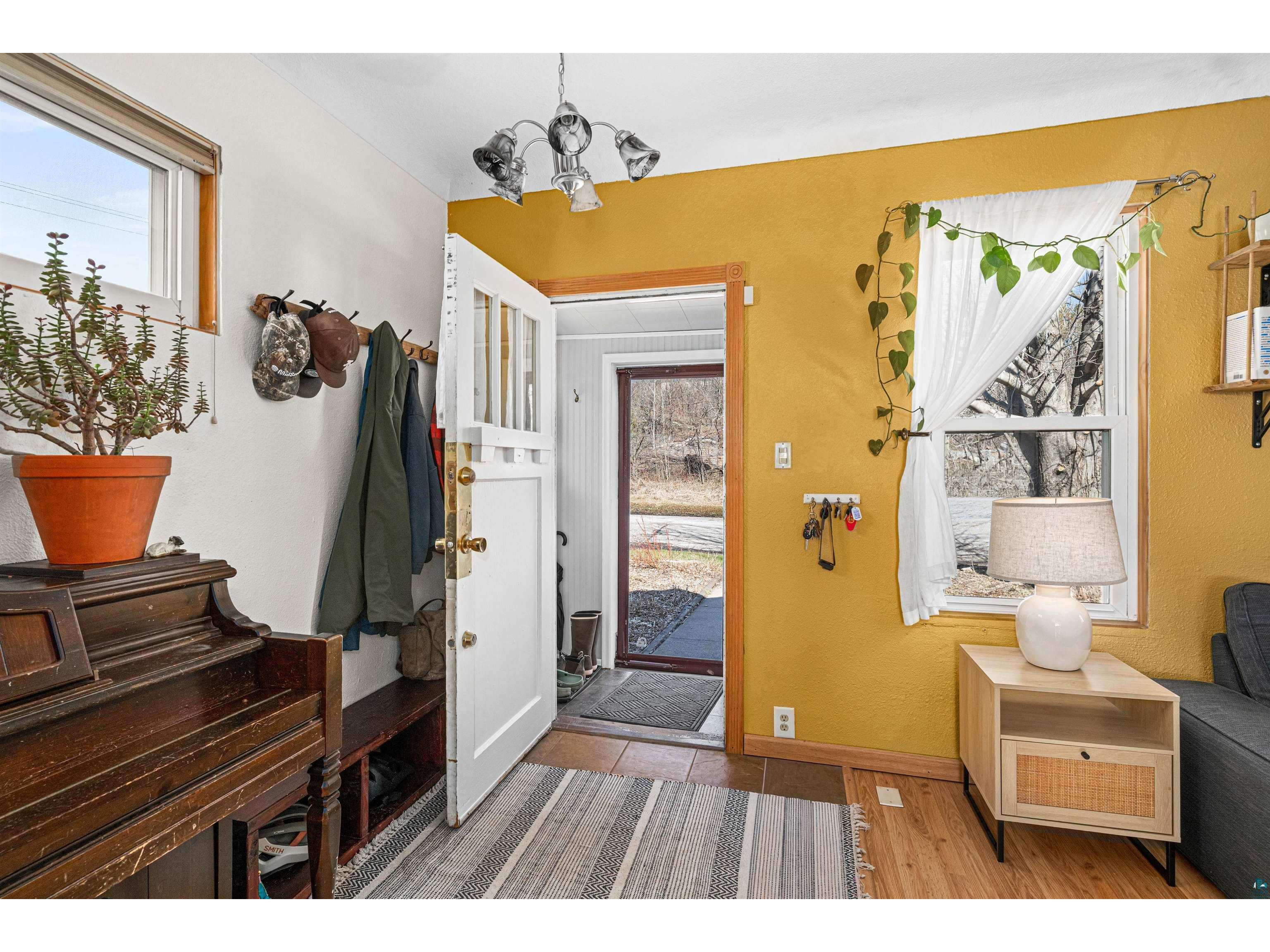 2624 W 10th St Duluth MN 55806 6124848 image3