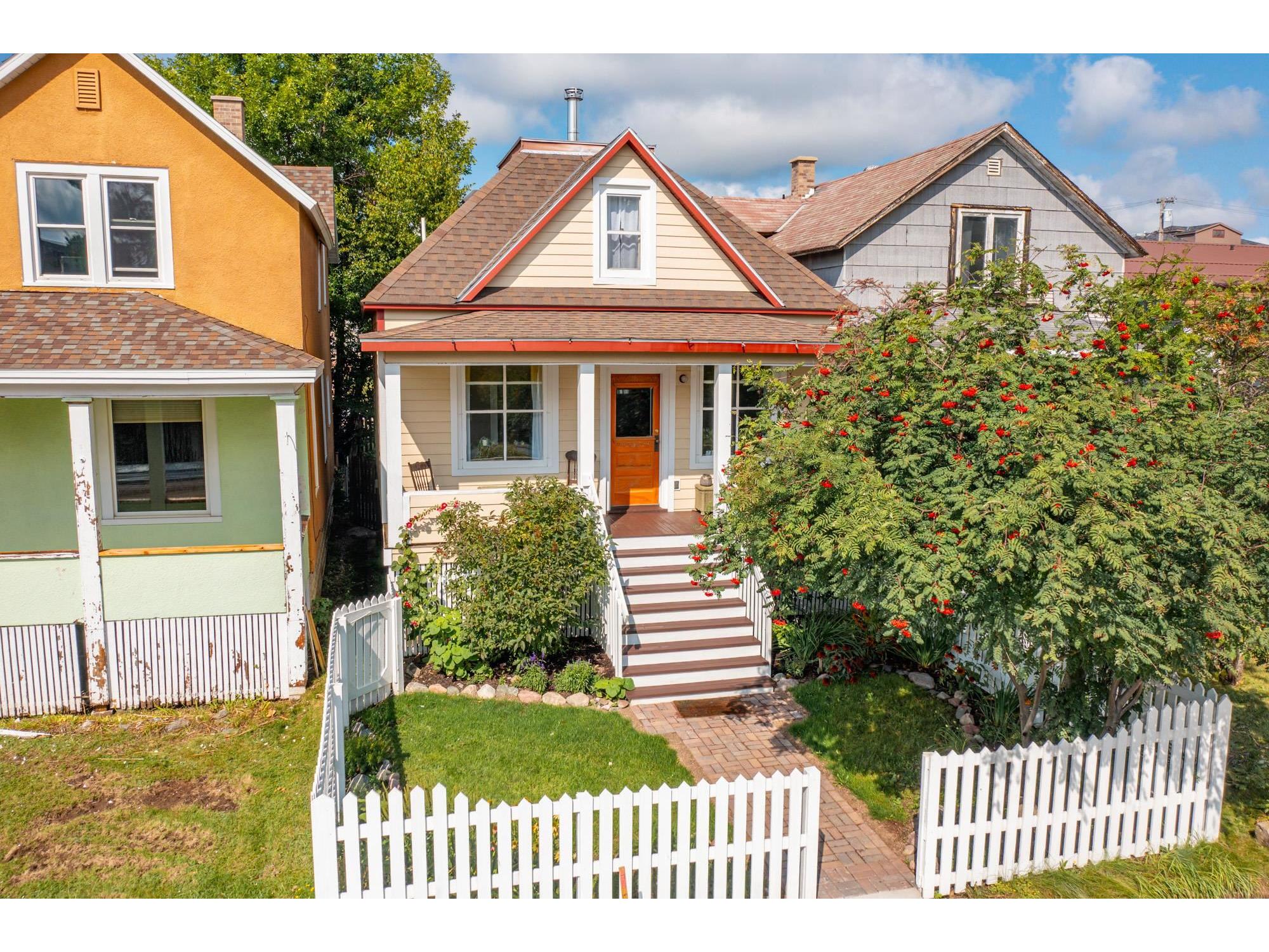 27 E Harvey St Ely MN 55731 6122439 image1