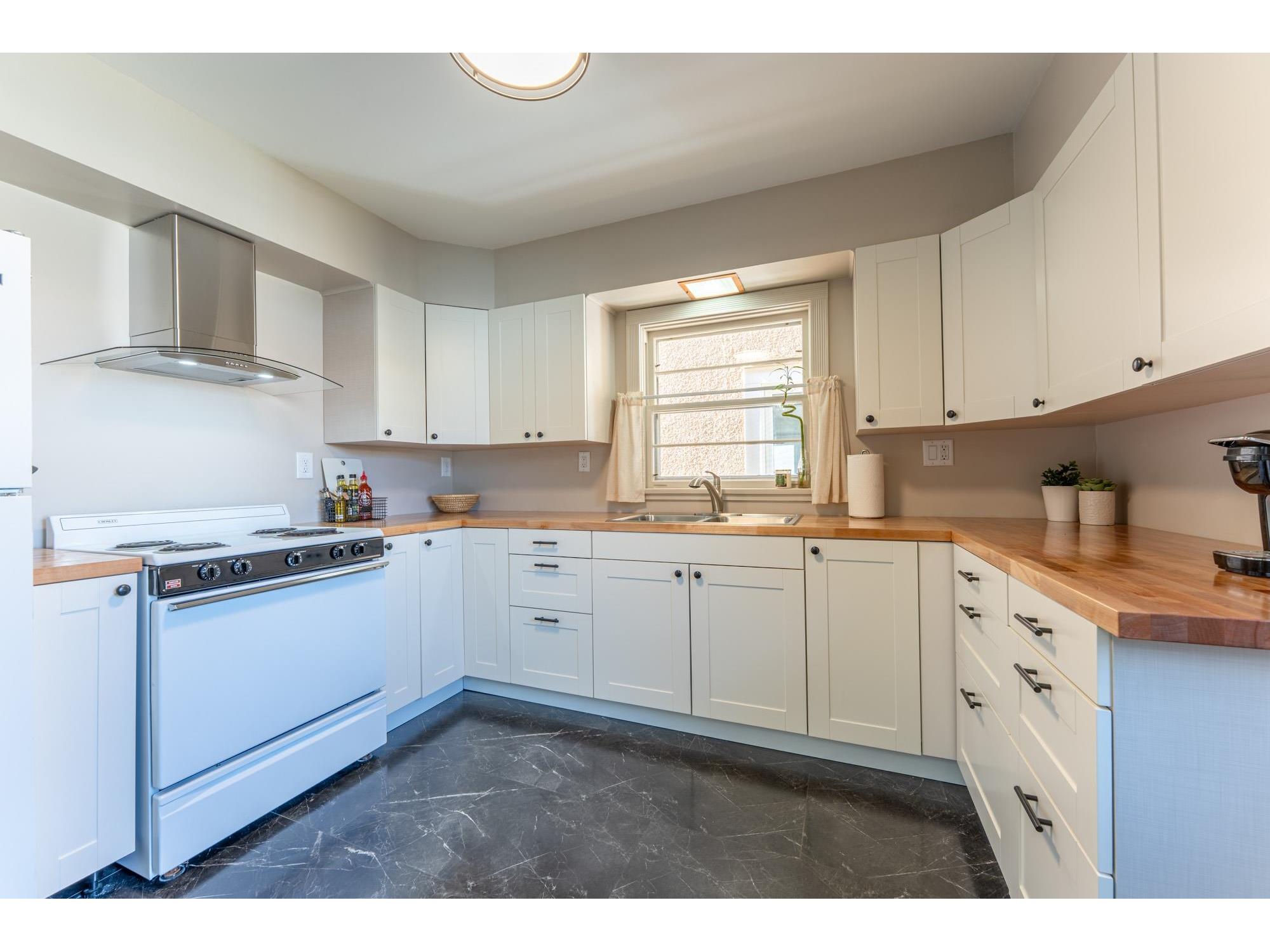 27 E Harvey St Ely MN 55731 6122439 image12