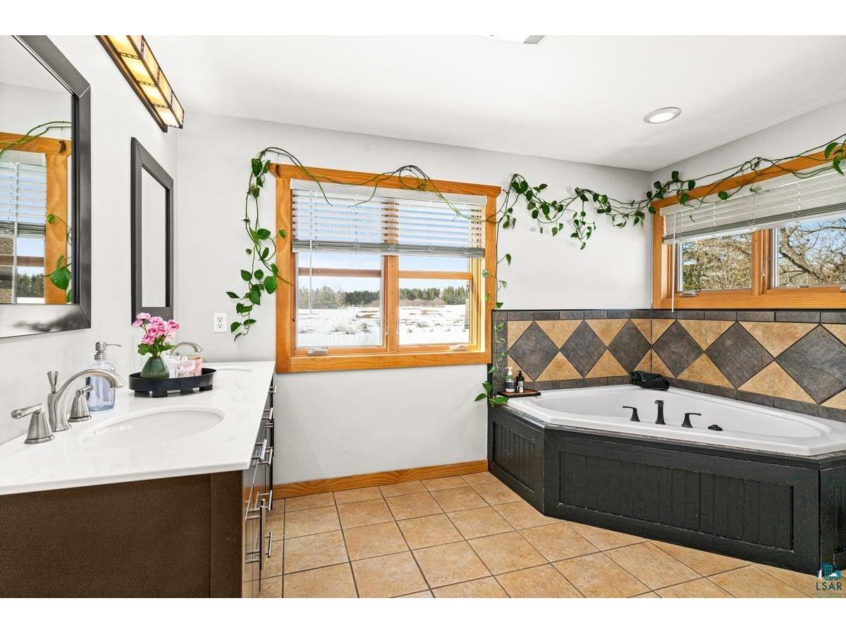 27 W Stark Rd Esko MN 55733 6124148 image22