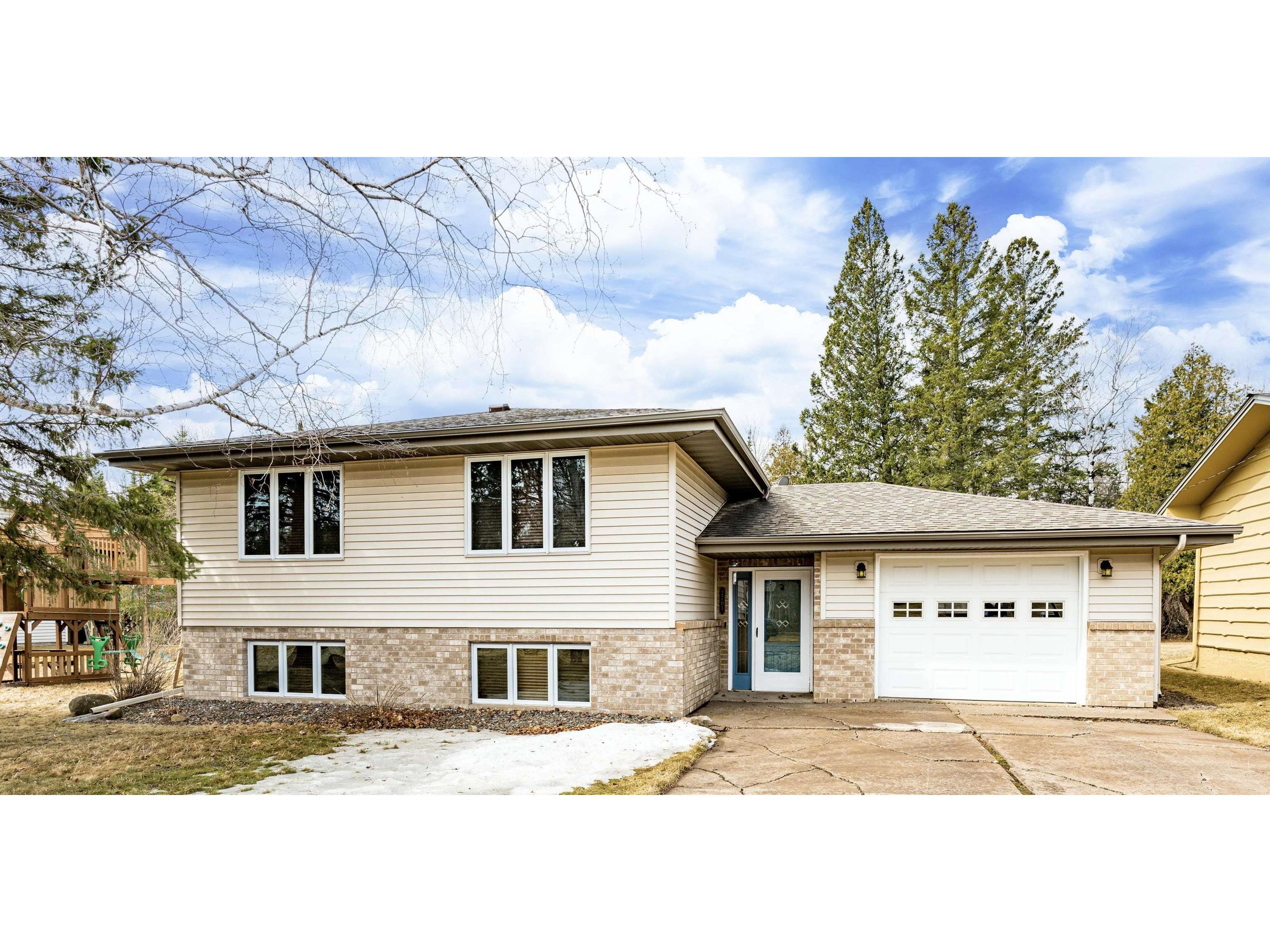 2701 Triggs Ave Duluth MN 55811 6118739 image1