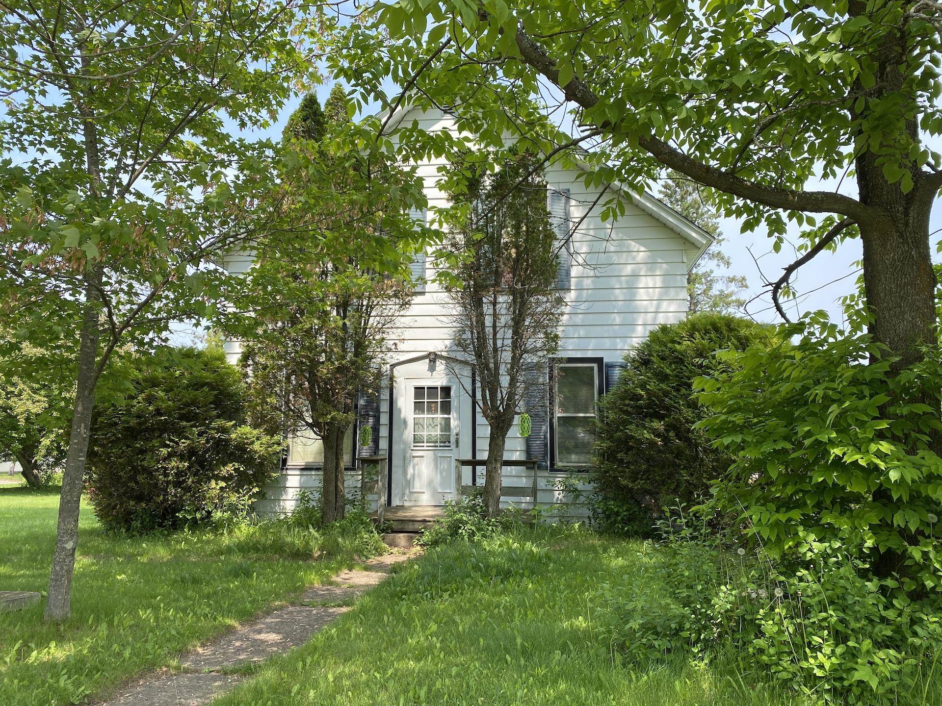 2703 Main St E Ashland WI 54806 6120037 image1