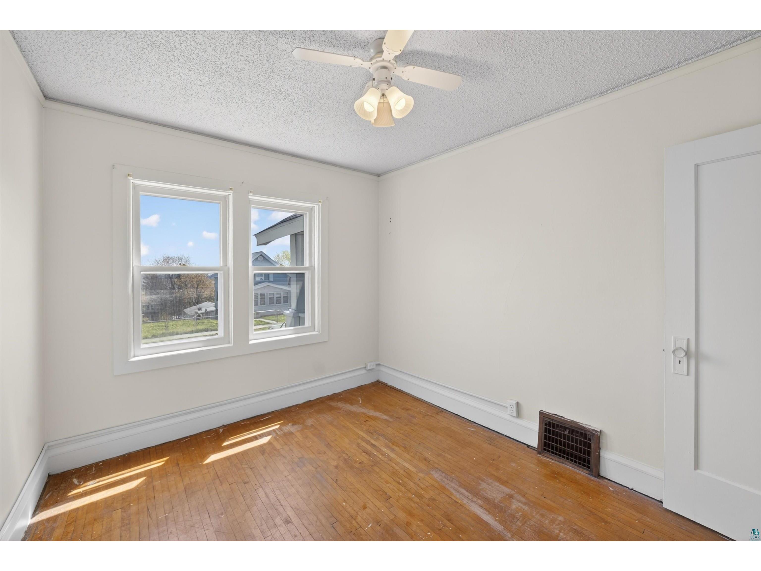 2711 W 9th St Duluth MN 55806 6125568 image12