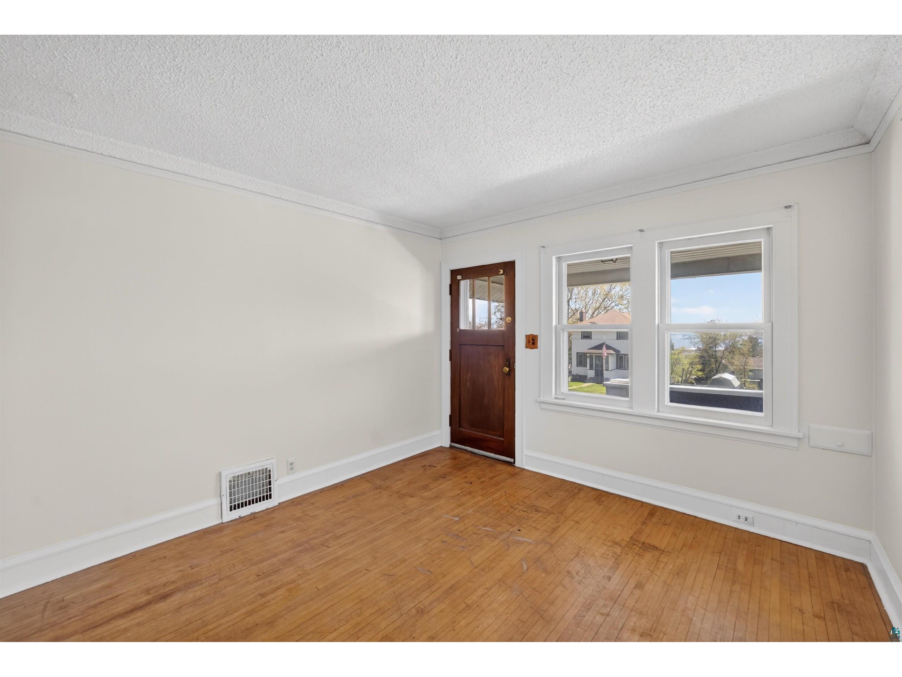 2711 W 9th St Duluth MN 55806 6125568 image4