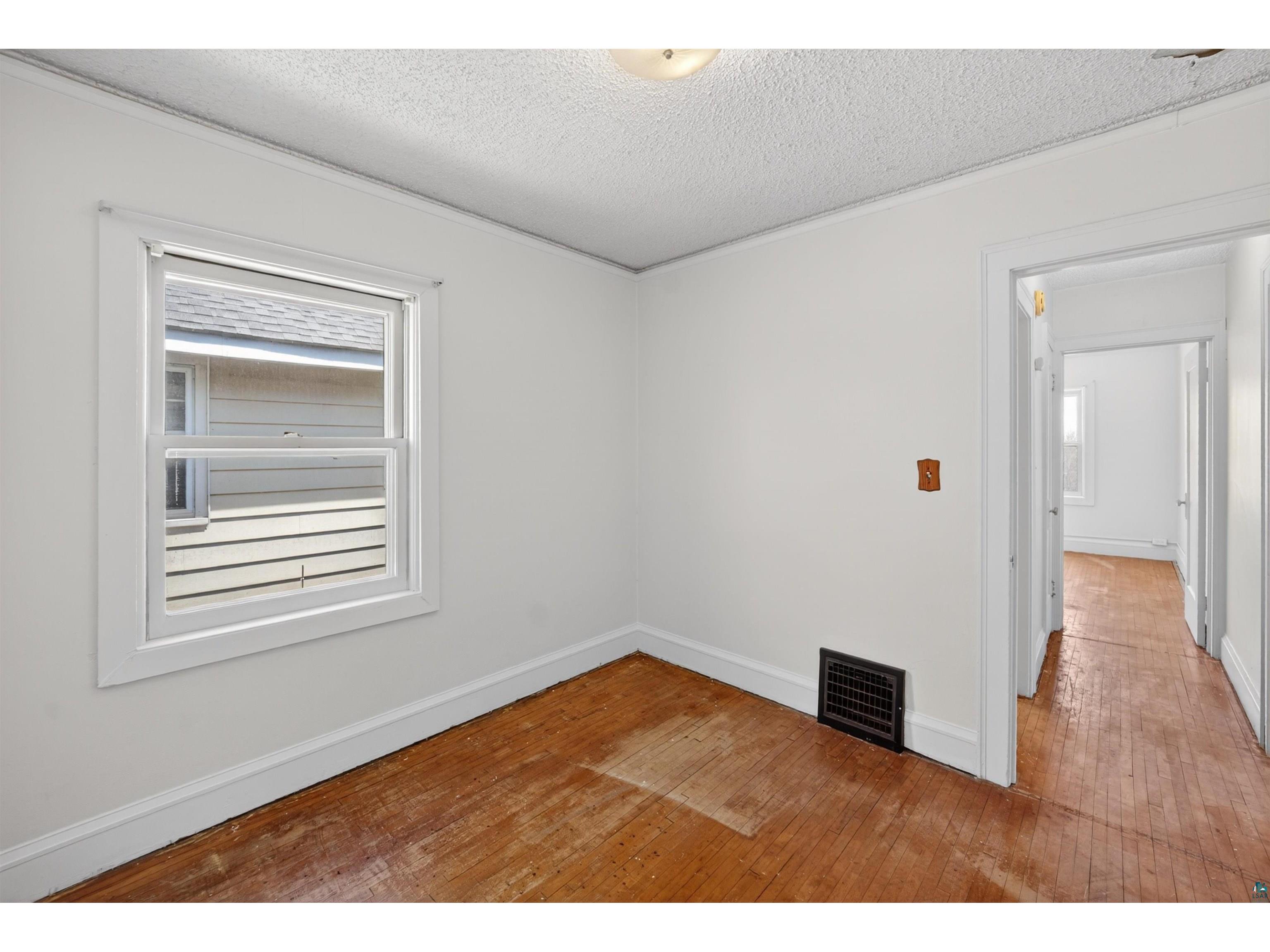 2711 W 9th St Duluth MN 55806 6125568 image9